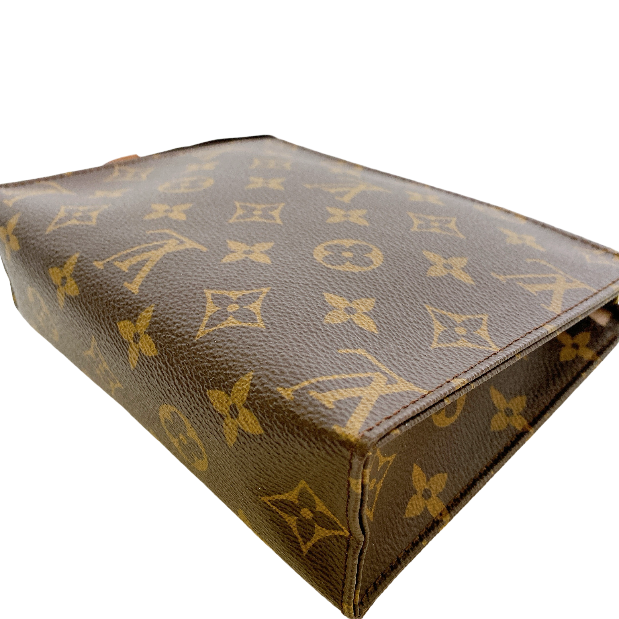 LV TOILETRY 19