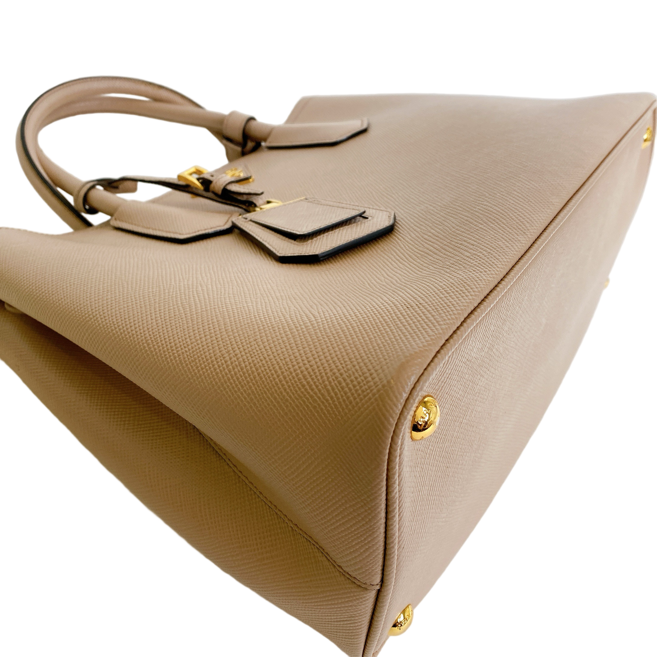 PRADA SAFFIANO CUIR IN BEIGE