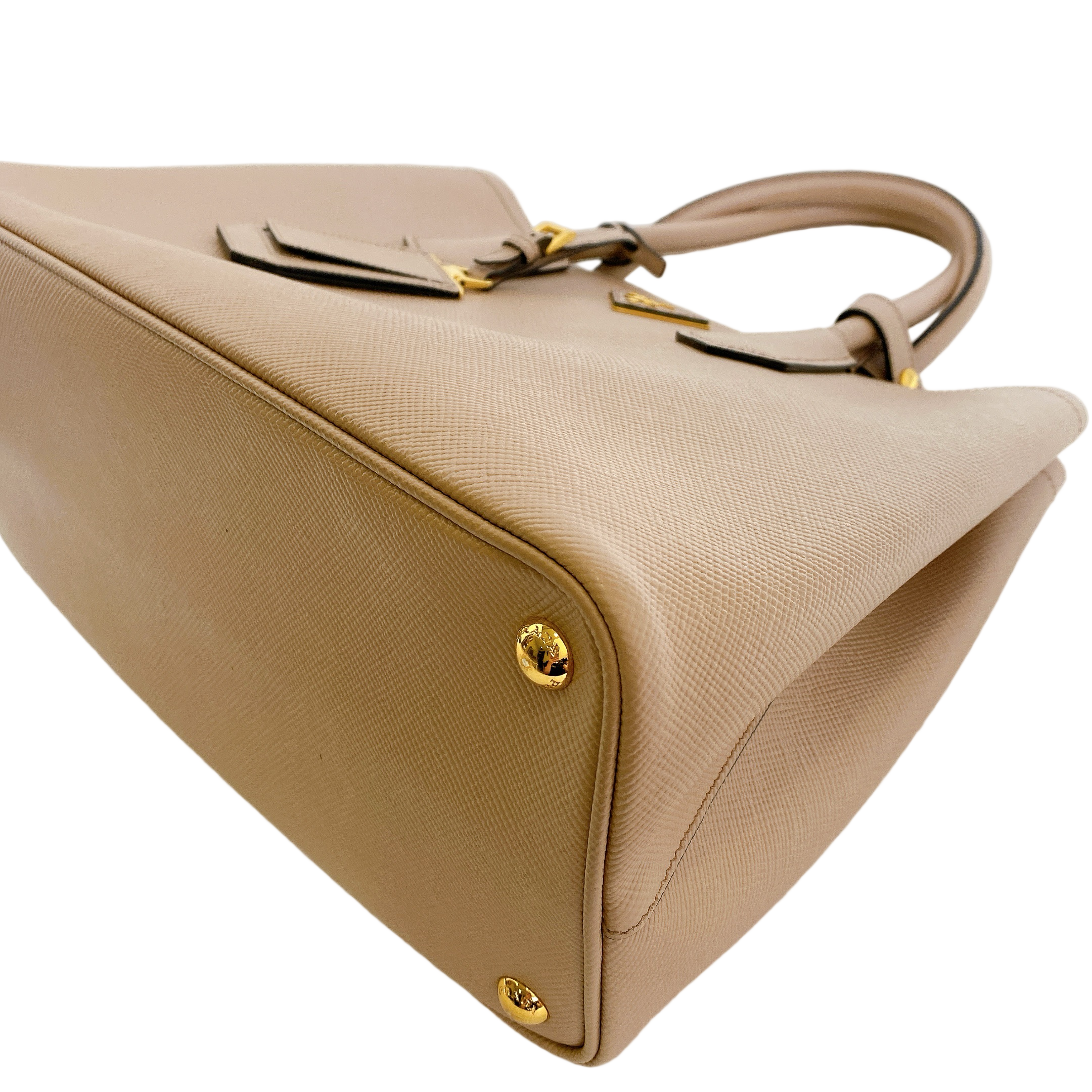 PRADA SAFFIANO CUIR IN BEIGE