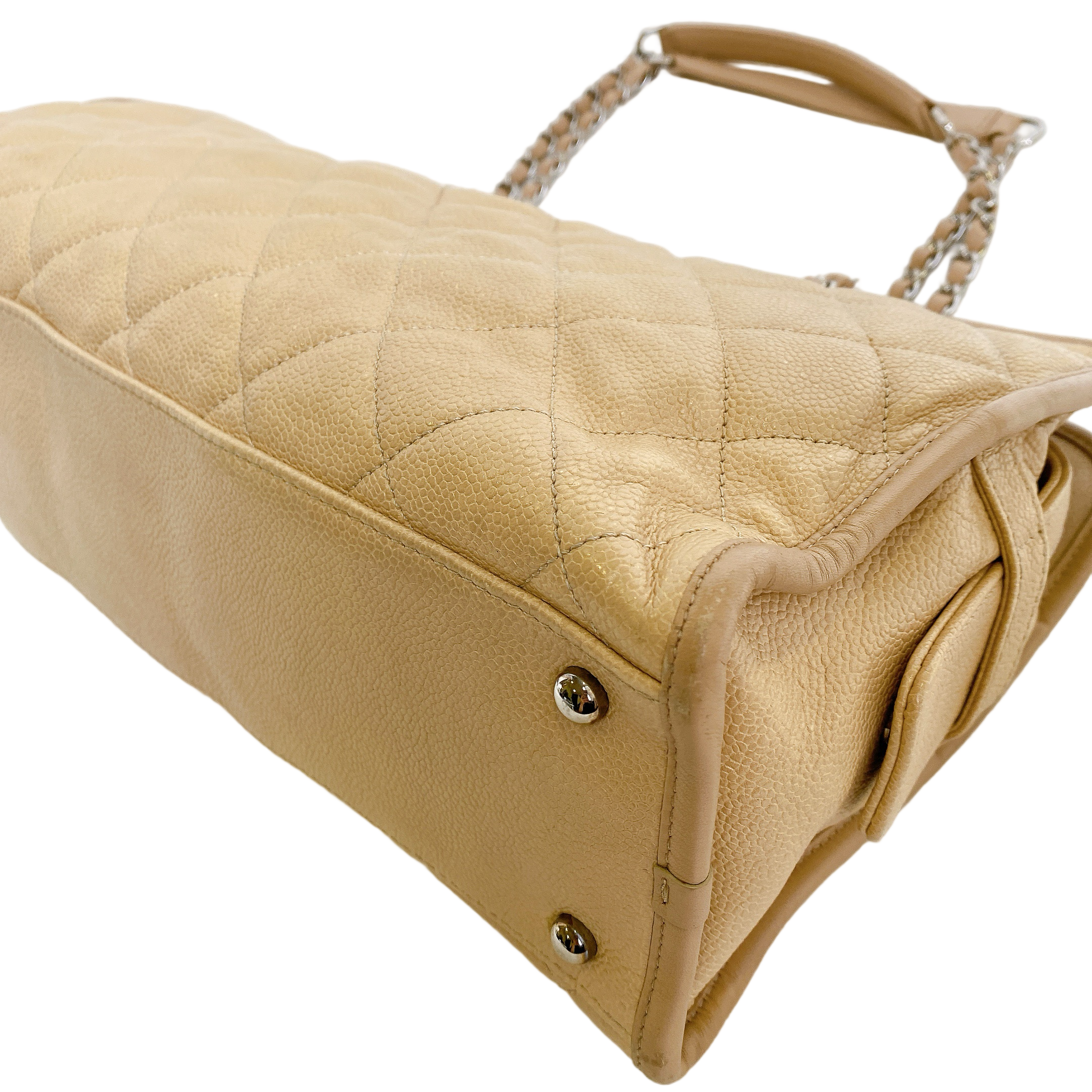 CHANEL TOTE IN BEIGE