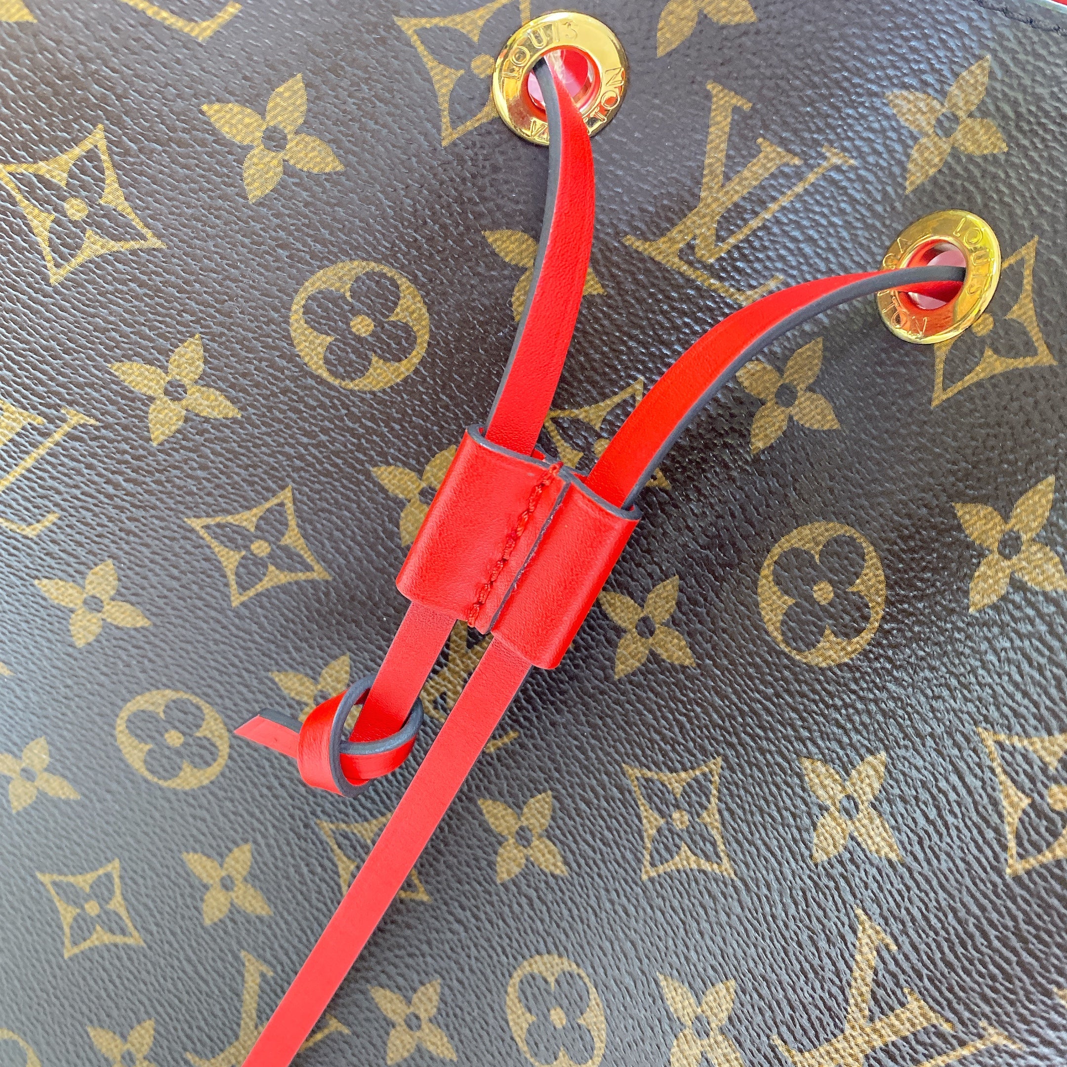 LV NEONOE MM RED