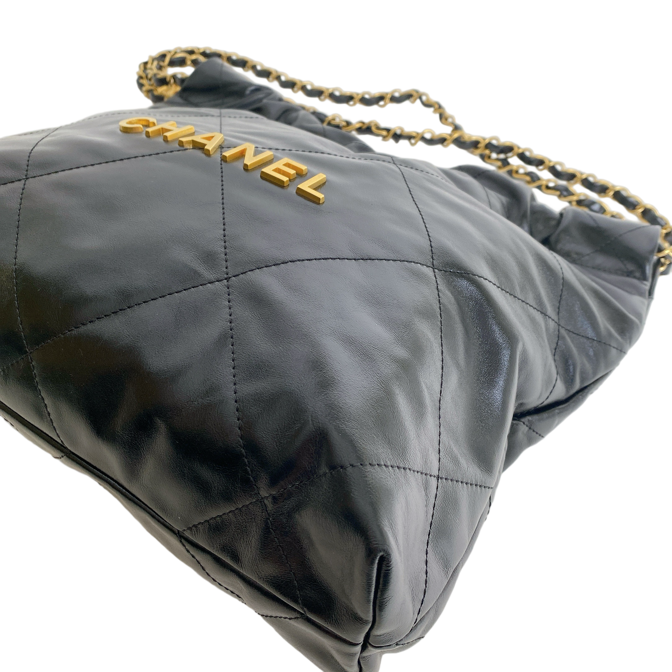 CHANEL 22 SMALL IN BLACK
