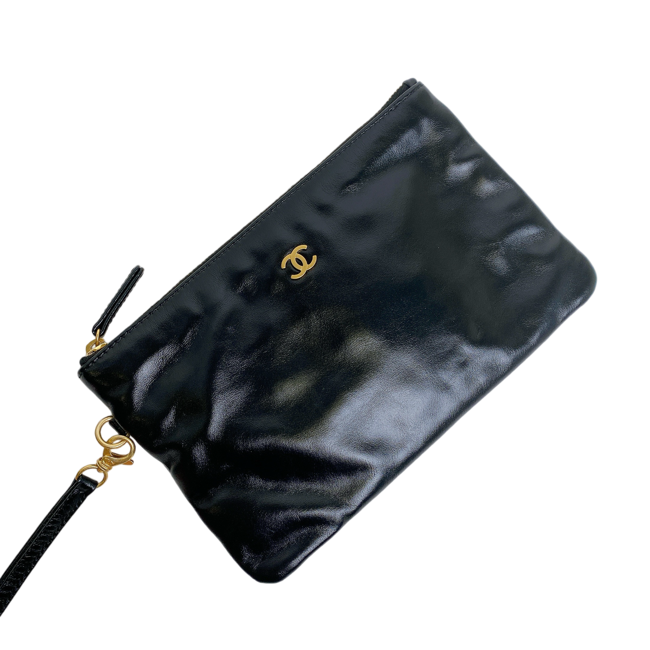 CHANEL 22 SMALL IN BLACK