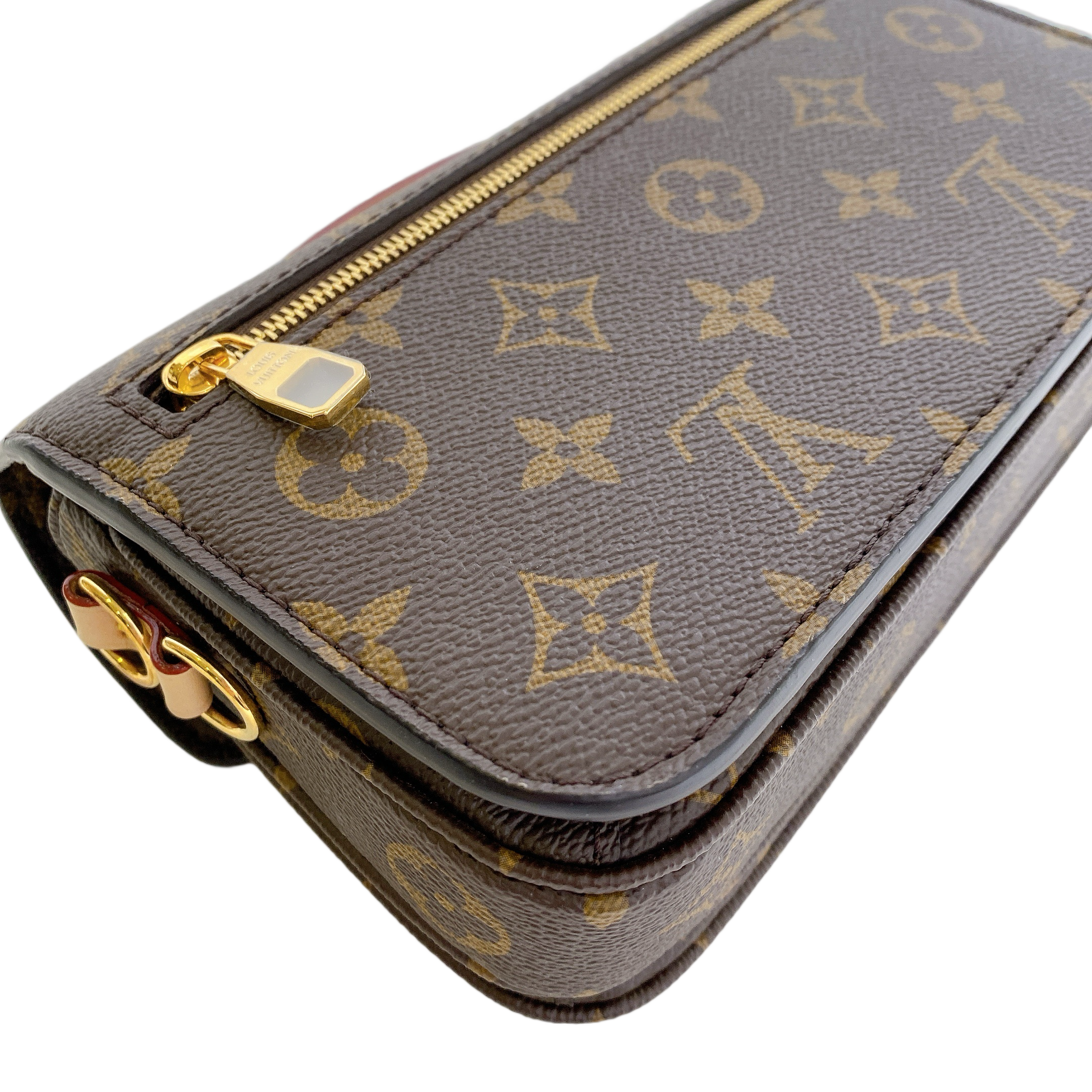 LV METIS EAST WEST