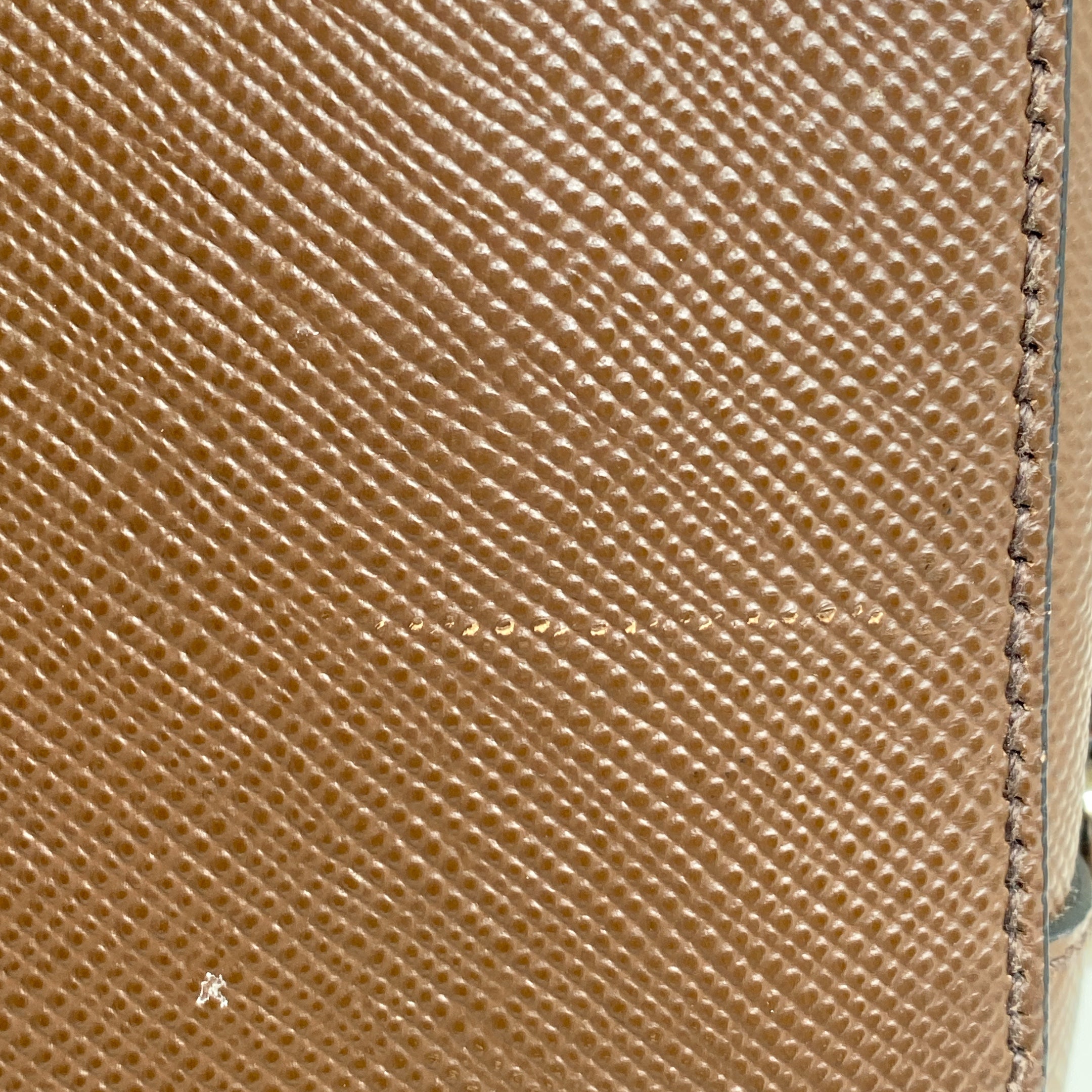 PRADA SAFFIANO CUIR