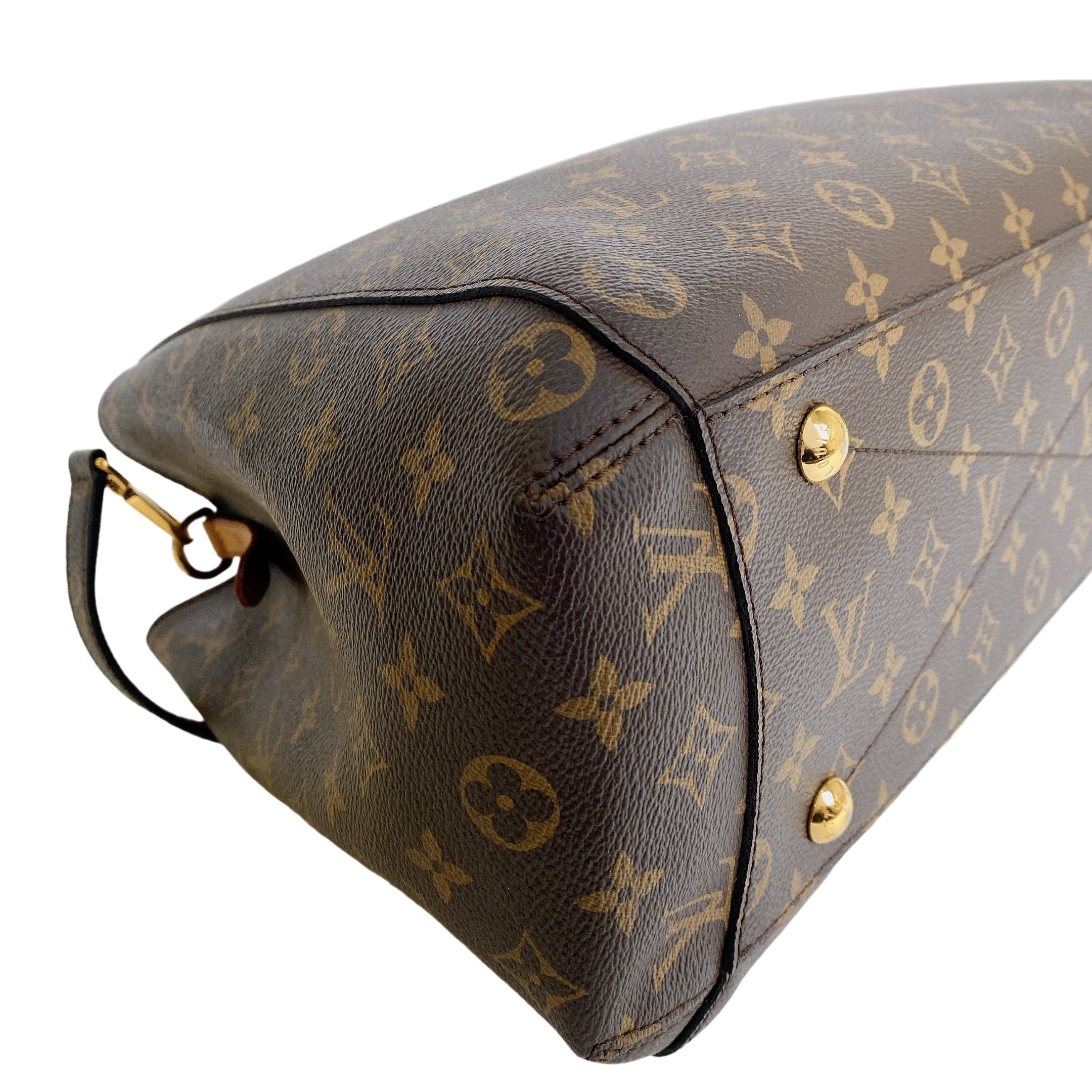 LV MONTAIGNE