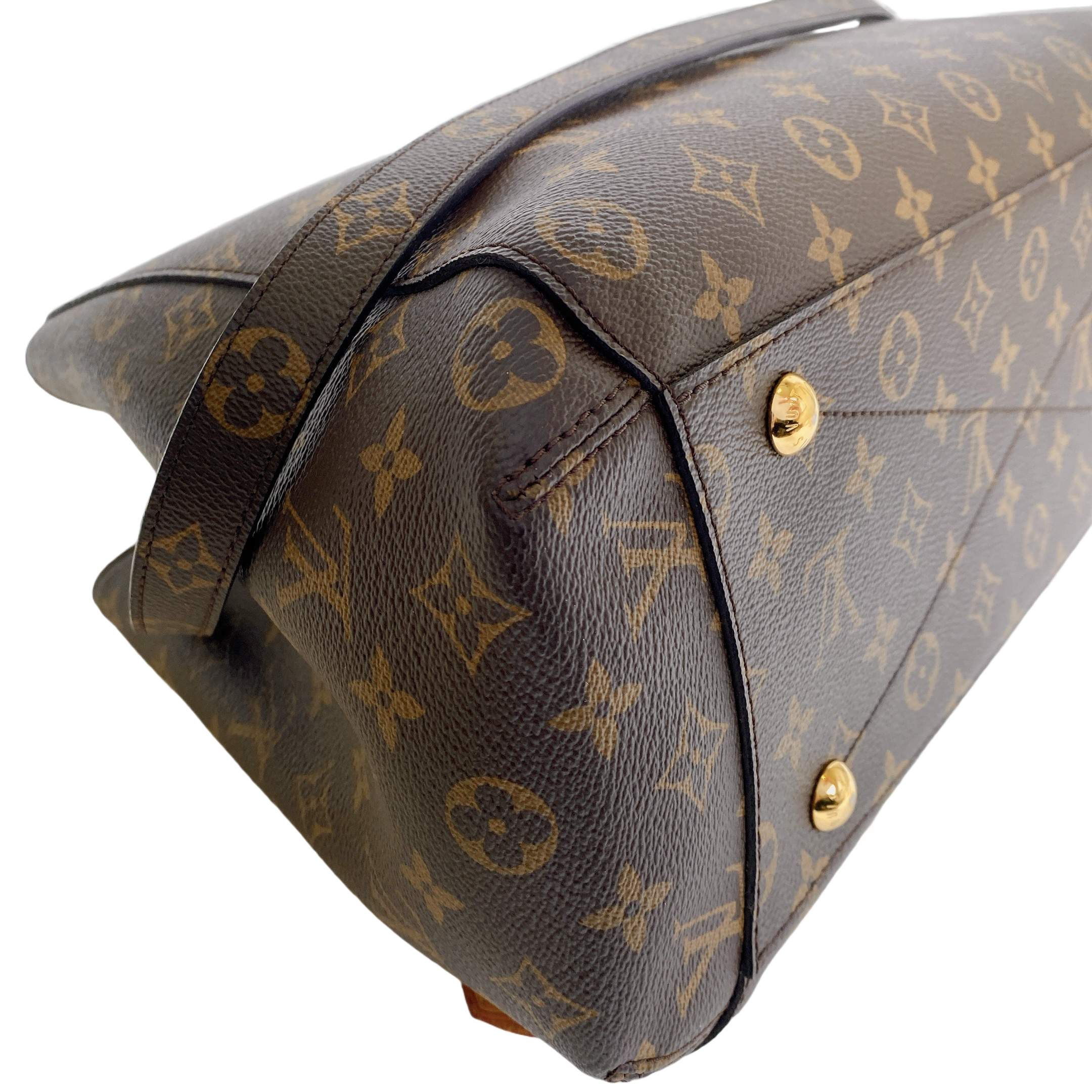 LV MONTAIGNE