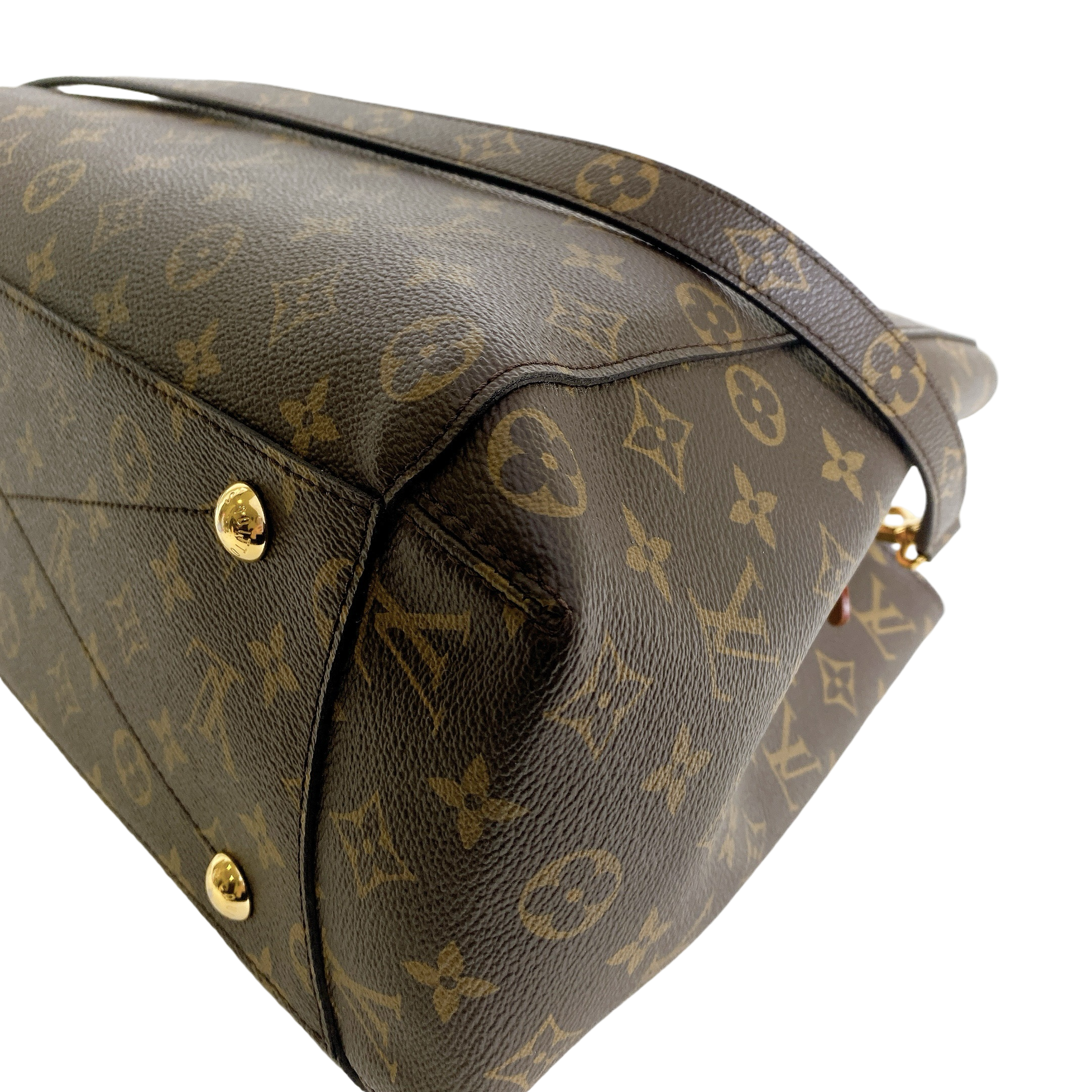 LV MONTAIGNE