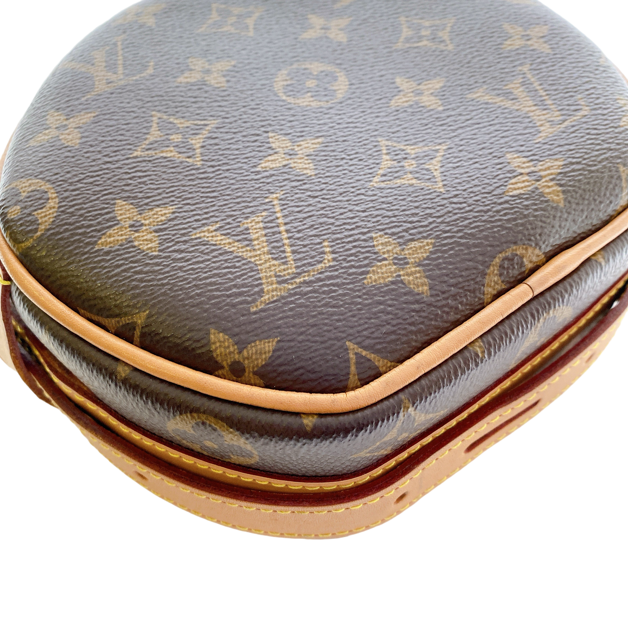 LV Boite Chapeau Souple PM