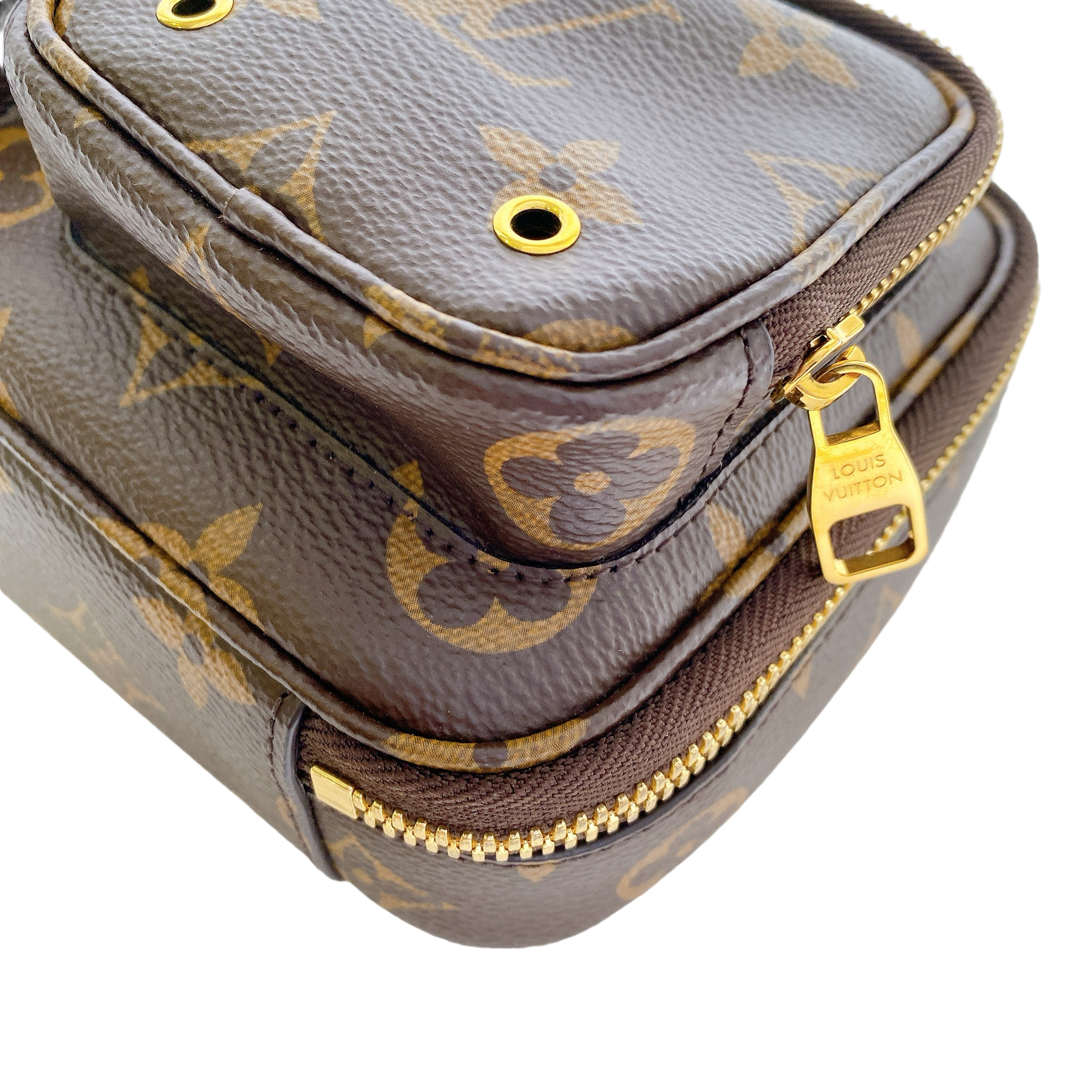 LOUIS VUITTON UTILITY CROSSBODY BAG MONOGRAM