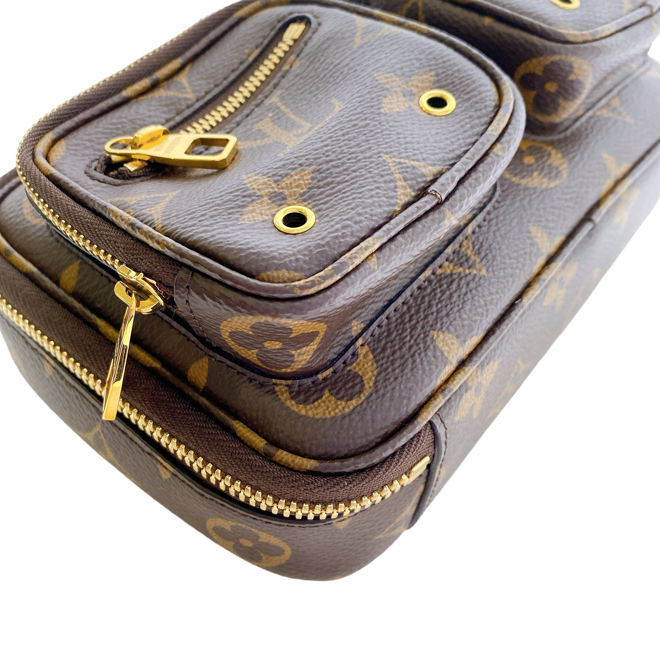 LOUIS VUITTON UTILITY CROSSBODY BAG MONOGRAM