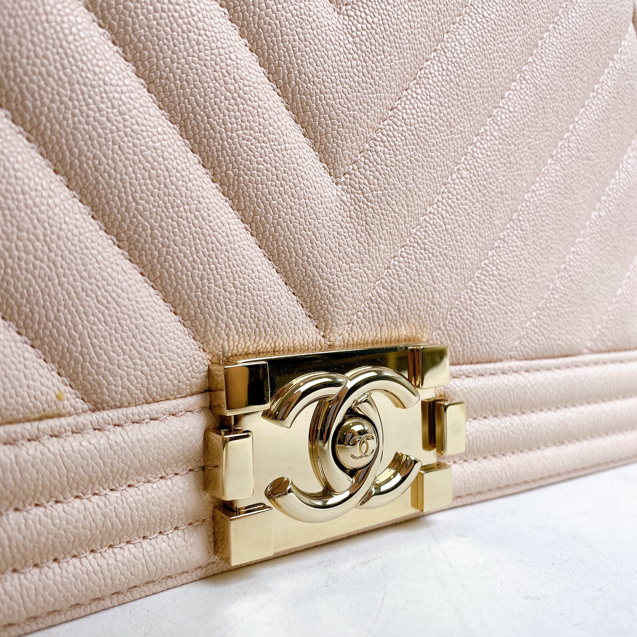 Chanel Le Boy Medium Pink Grained Calfskin GHW