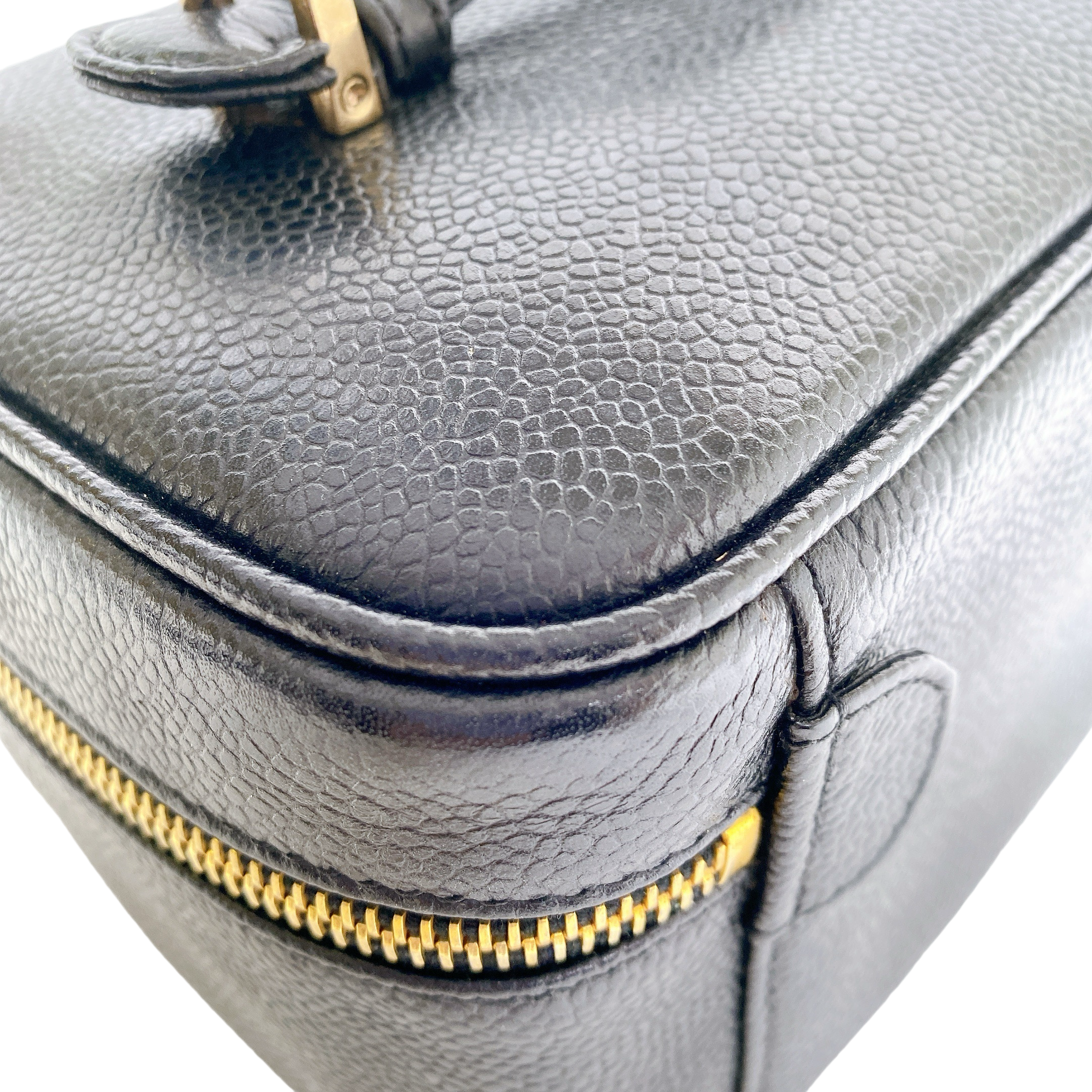 CHANEL VINTAGE COSMETIC BAG