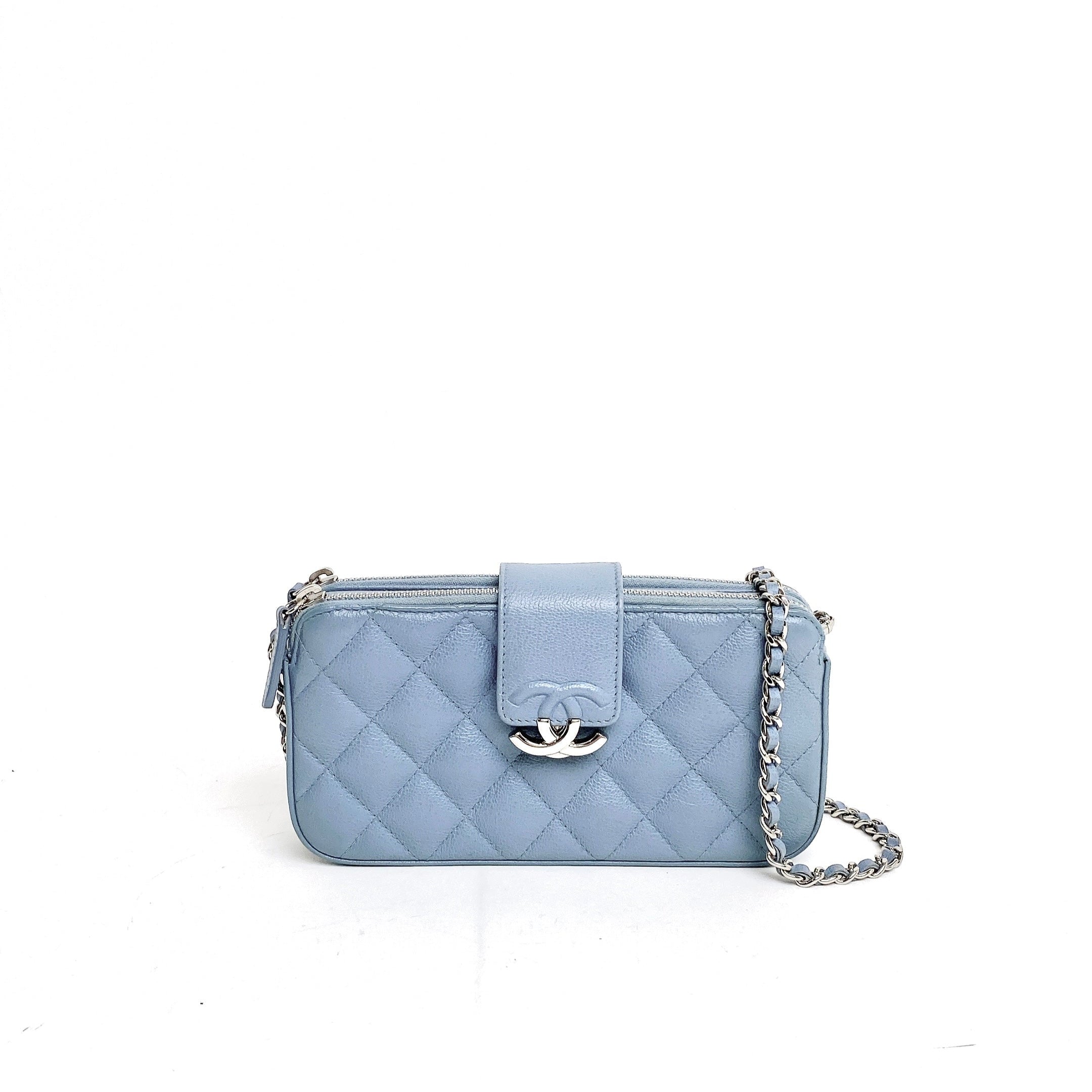 CHANEL CLUTCH WITH CHAIN