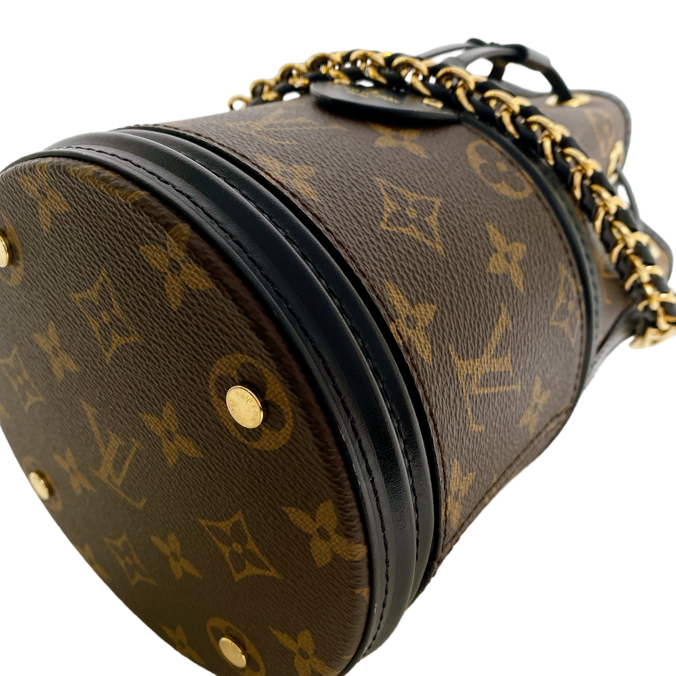 LV CANOE