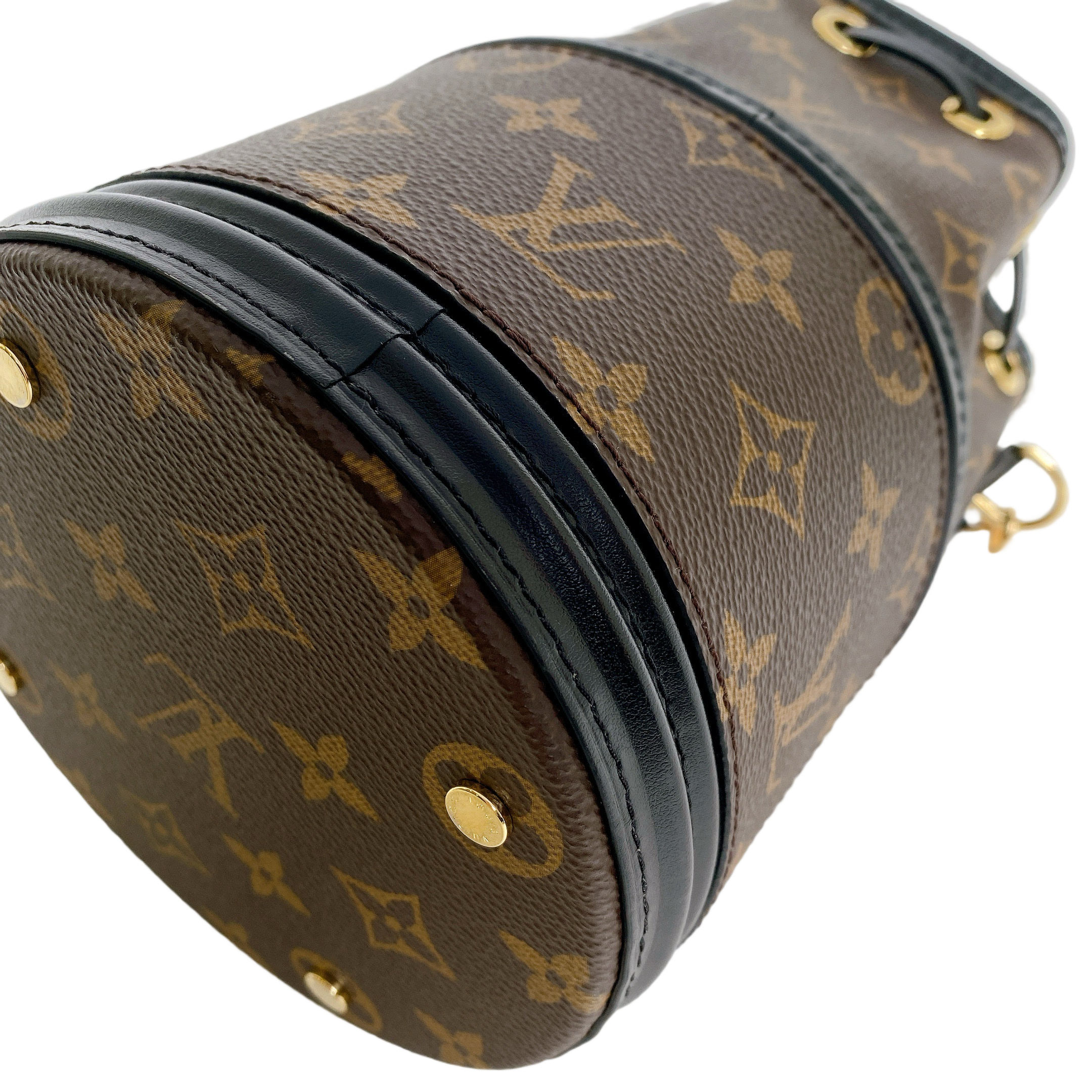LV CANOE