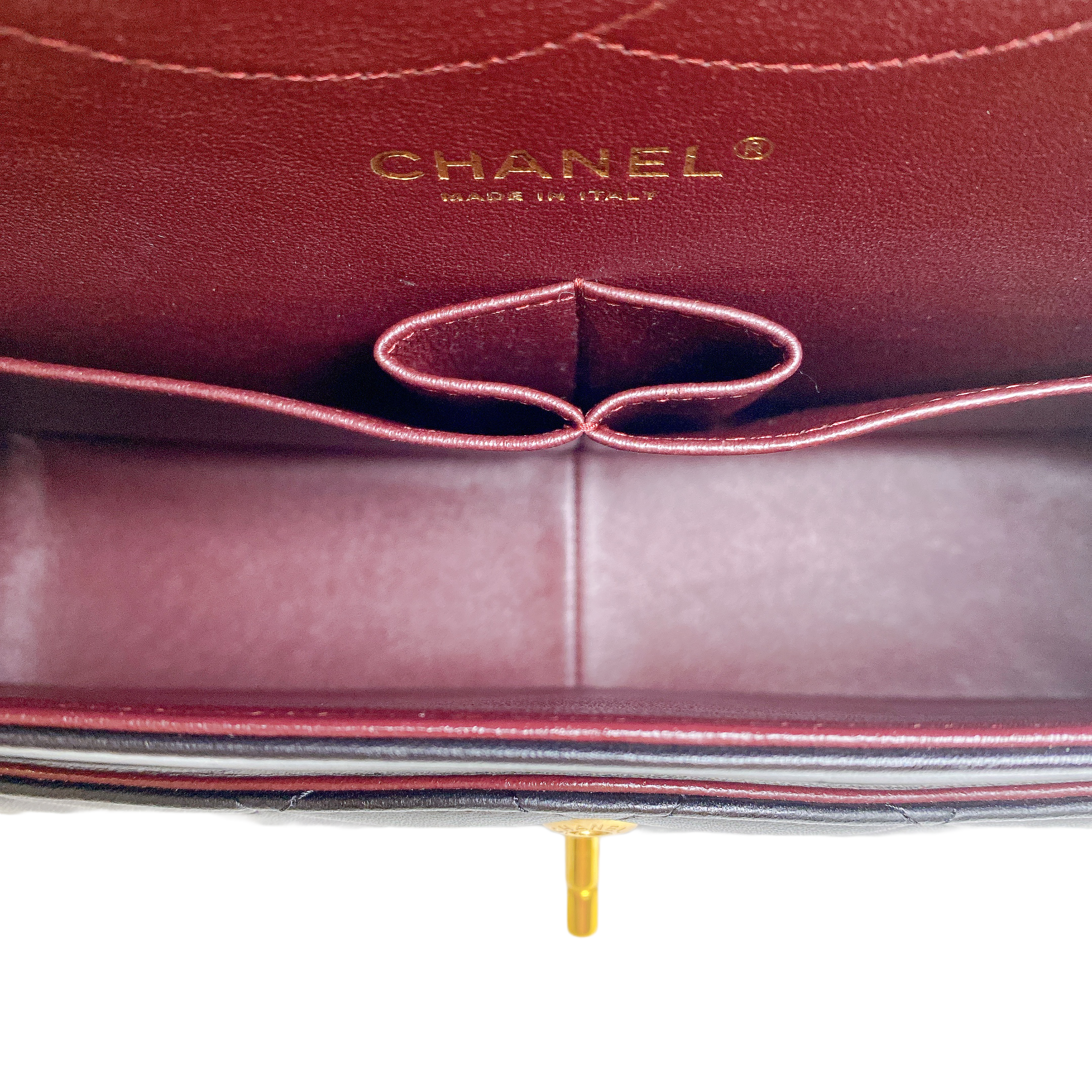 CHANEL CLASSIC JUMBO GHW