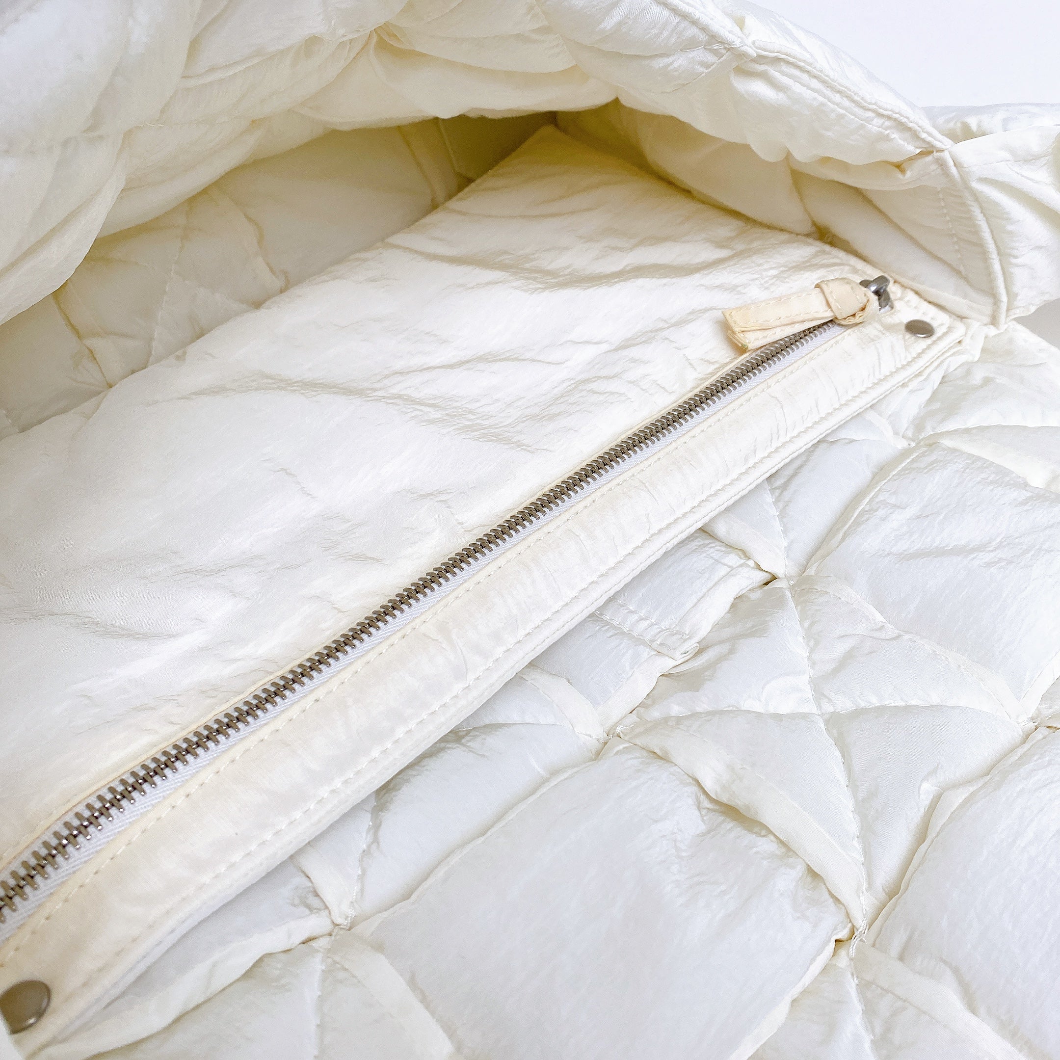 BOTTEGA VANETA PADDED TECH CASETTE