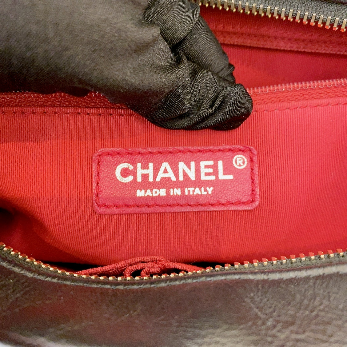 Chanel Gabrielle Medium in Black