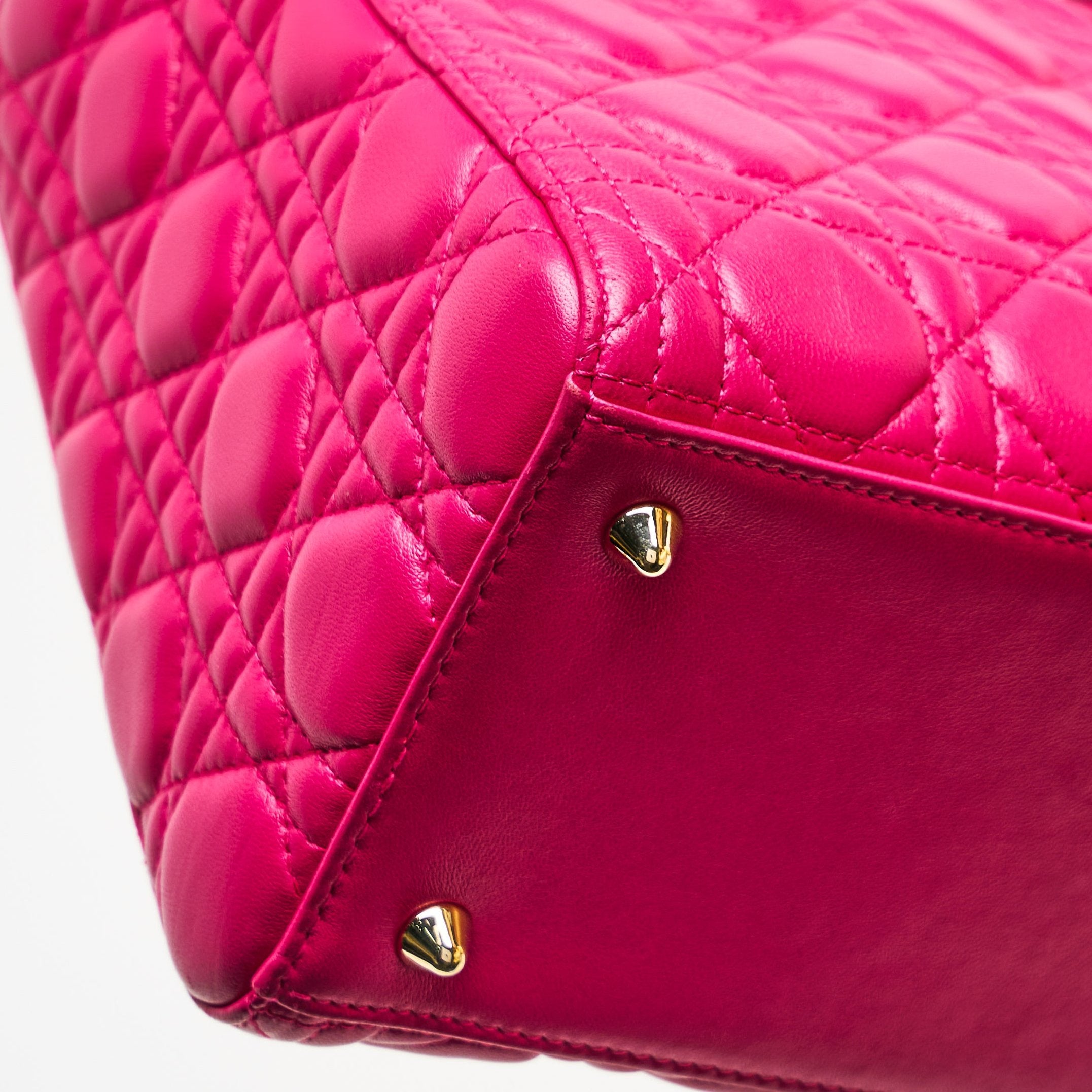 LADY DIOR MEDIUM IN FUCHSIA