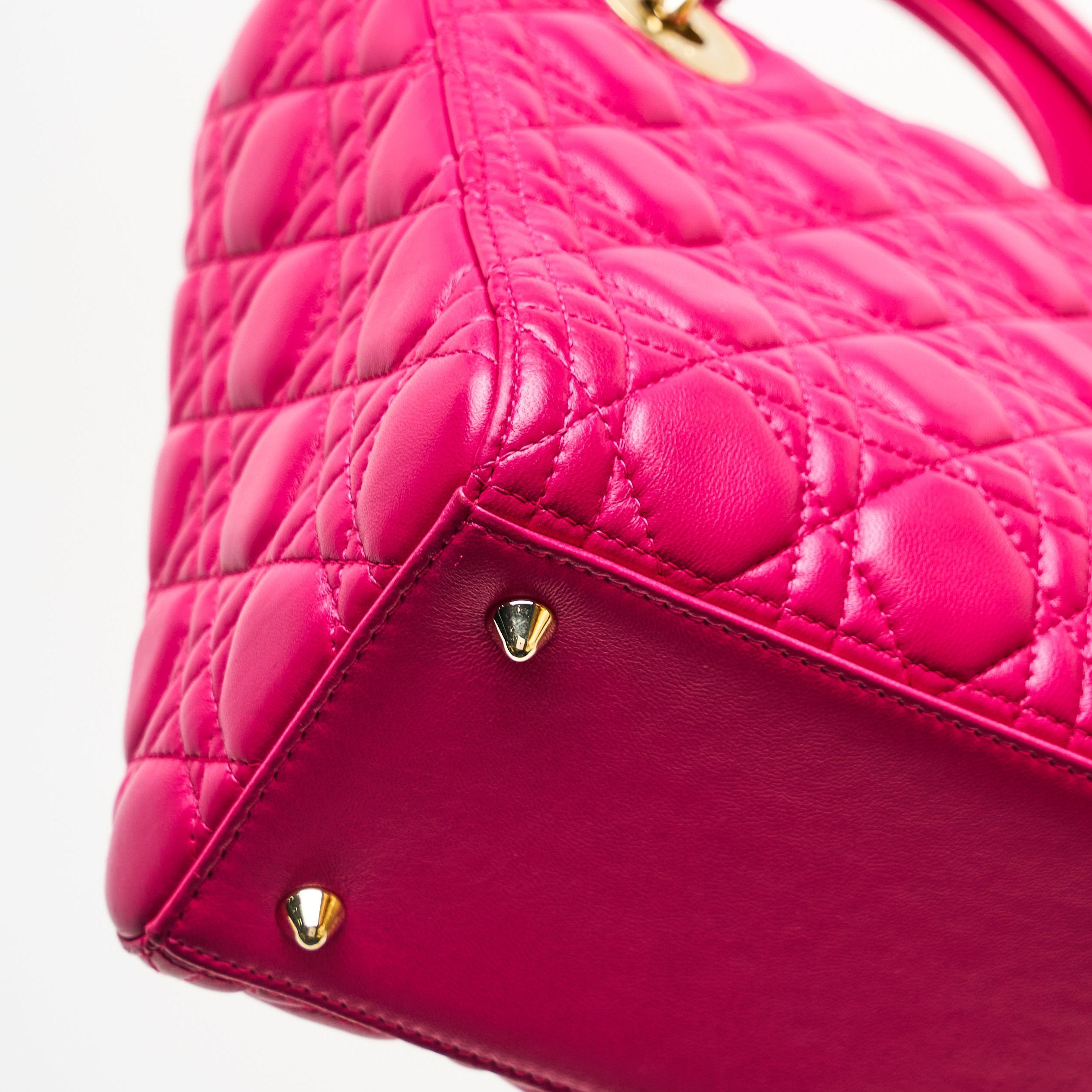 LADY DIOR MEDIUM IN FUCHSIA