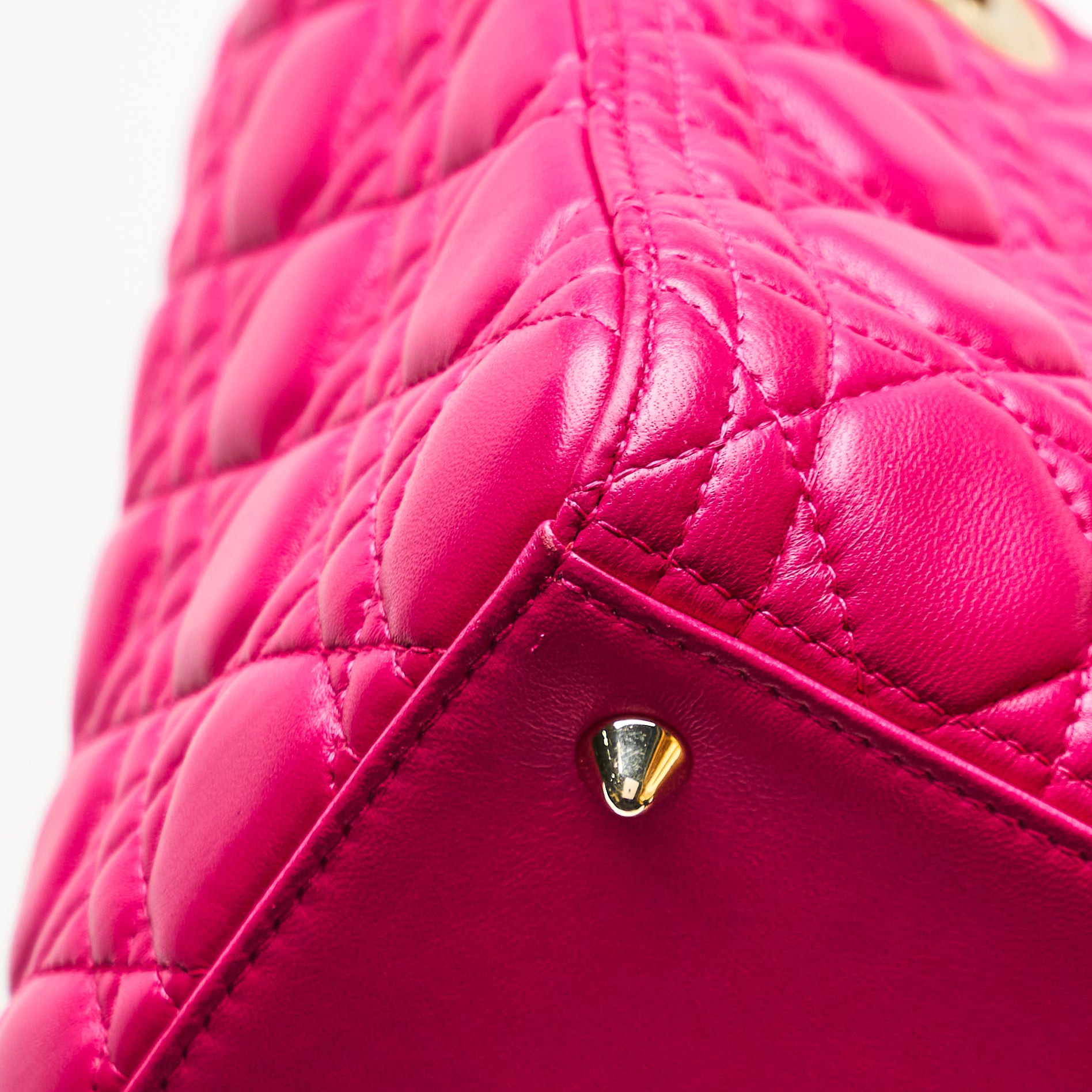 LADY DIOR MEDIUM IN FUCHSIA