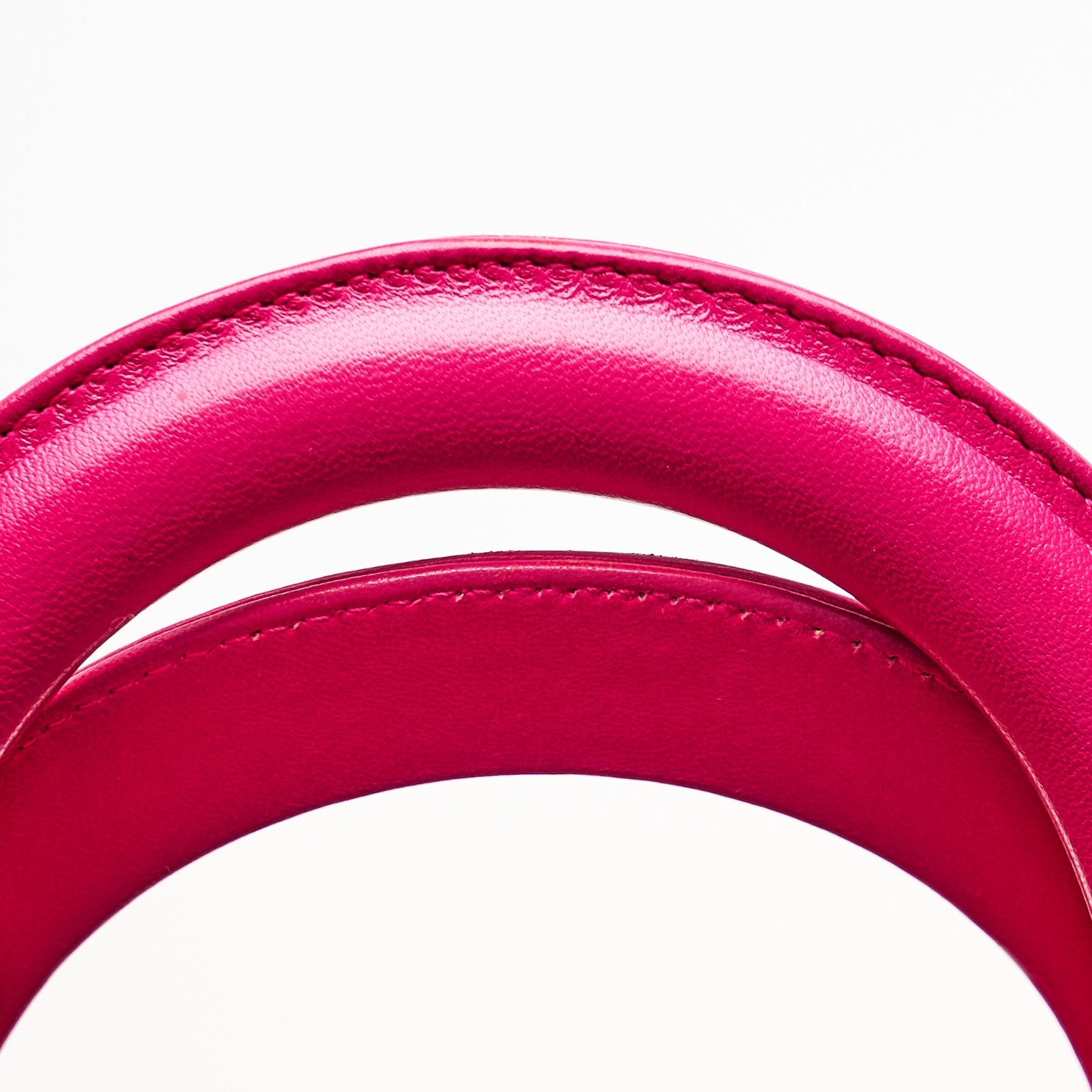 LADY DIOR MEDIUM IN FUCHSIA