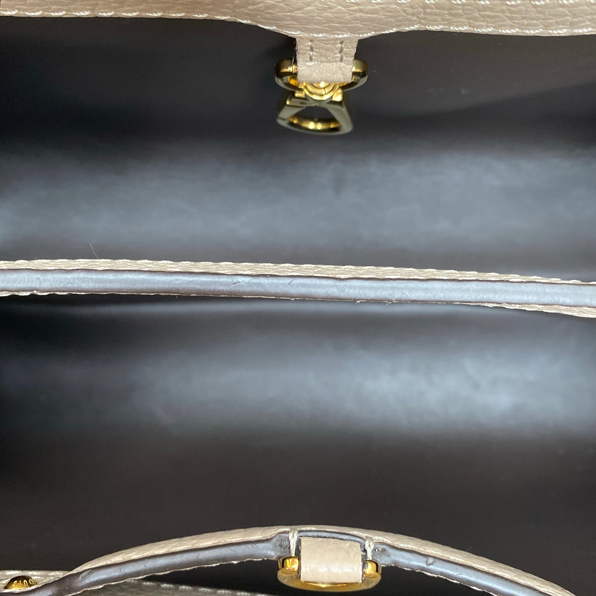 LV CAPUCINES MM