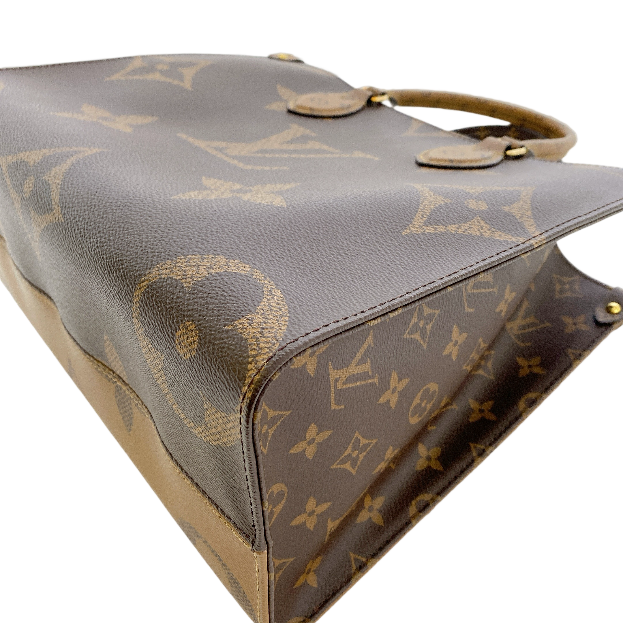 LV ONTHEGO MM