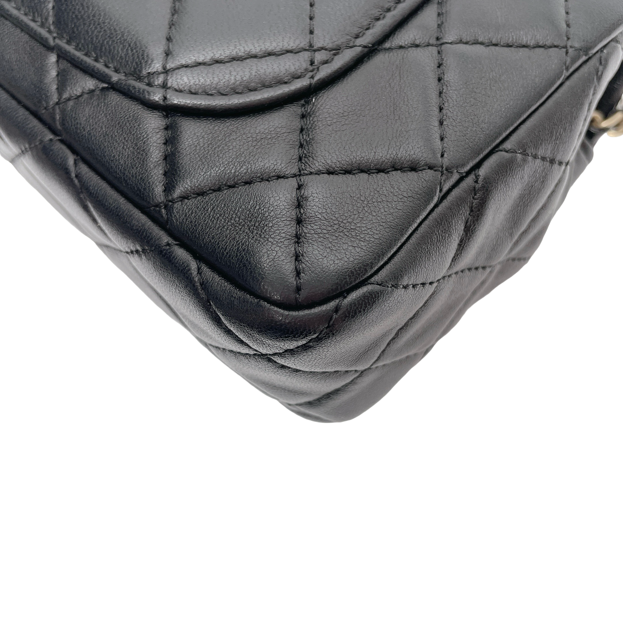 CHANEL RECTANGULAR PEARL CRUSH