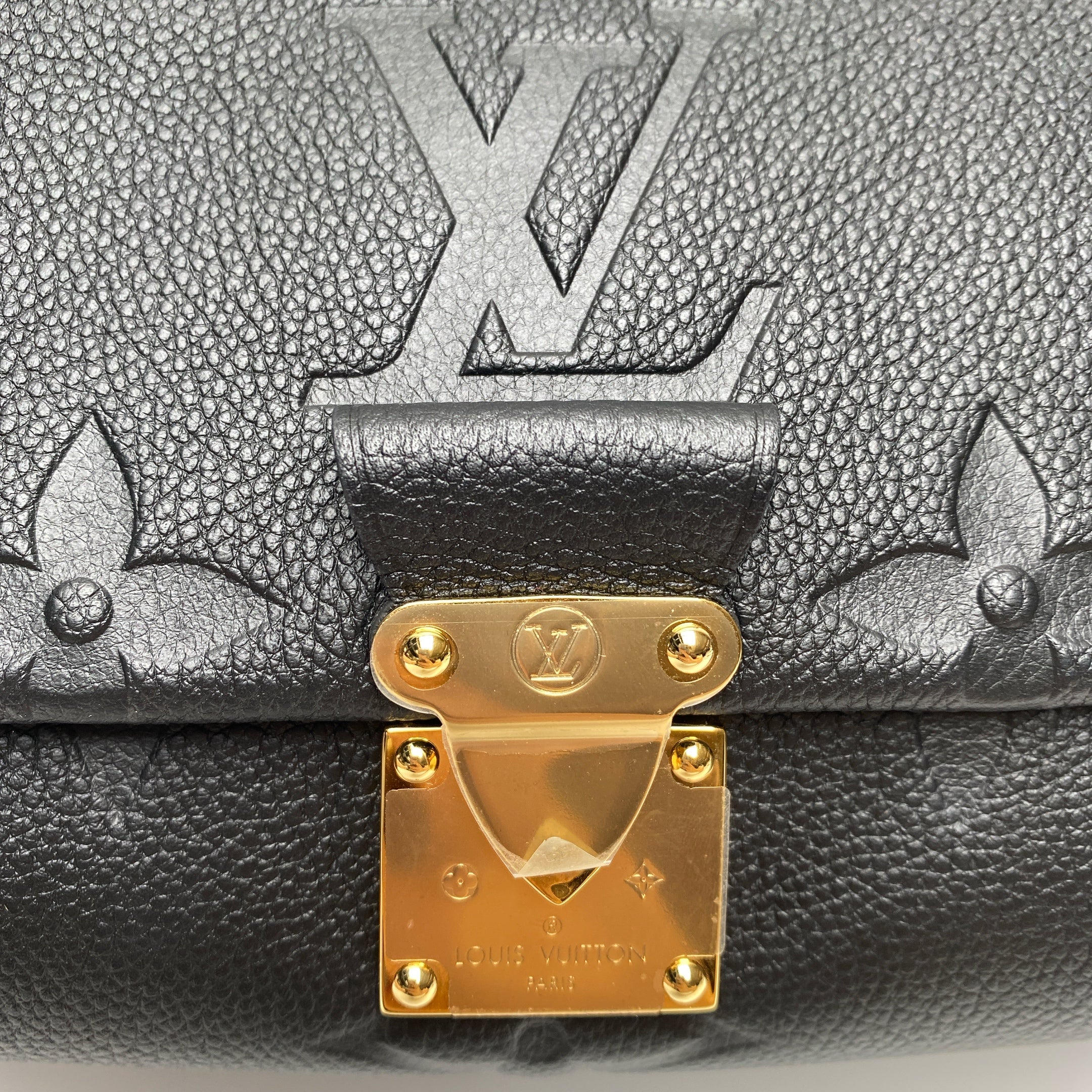 LV FAVORITE