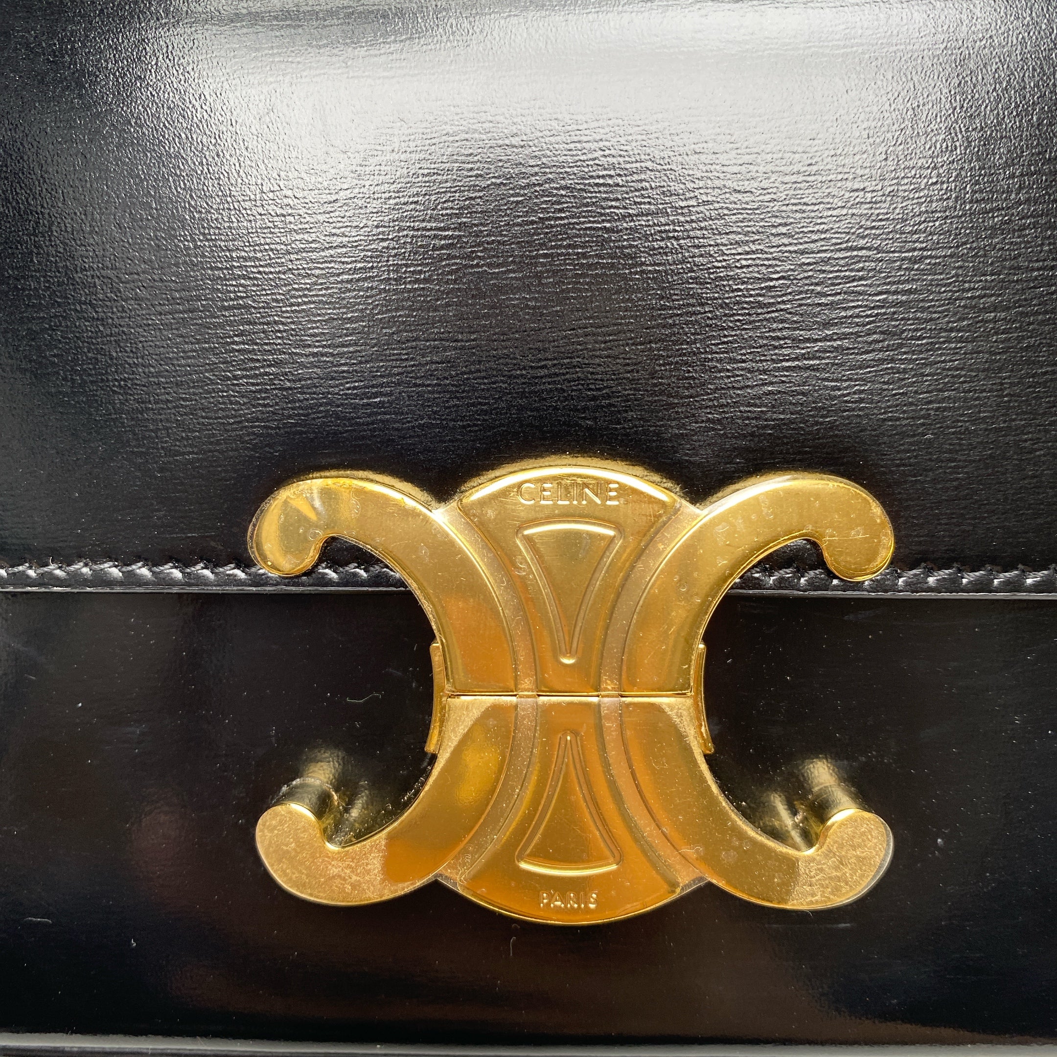 CELINE TRIOMPHE CHAIN SHOULDER BAG