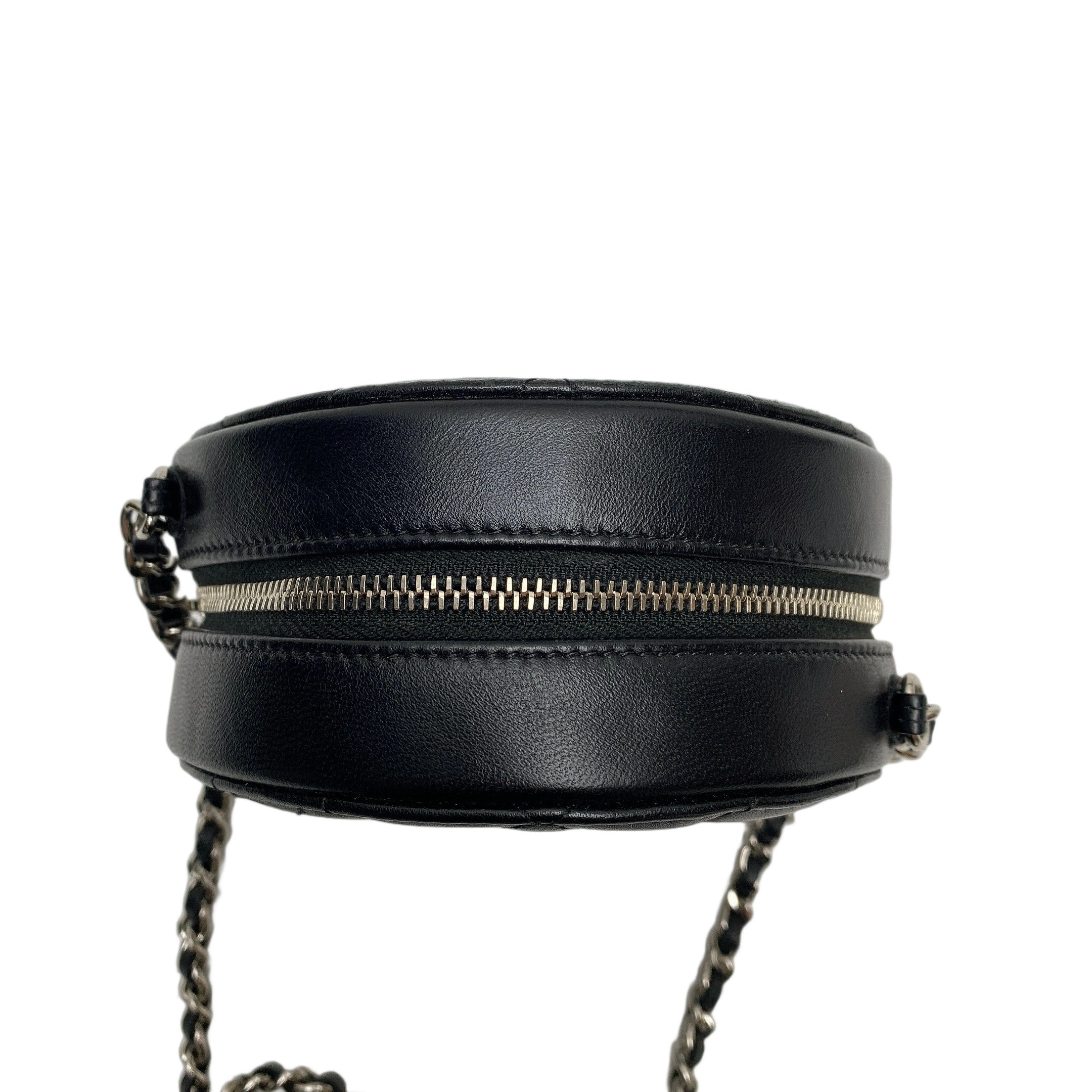 CHANEL ROUND SLING