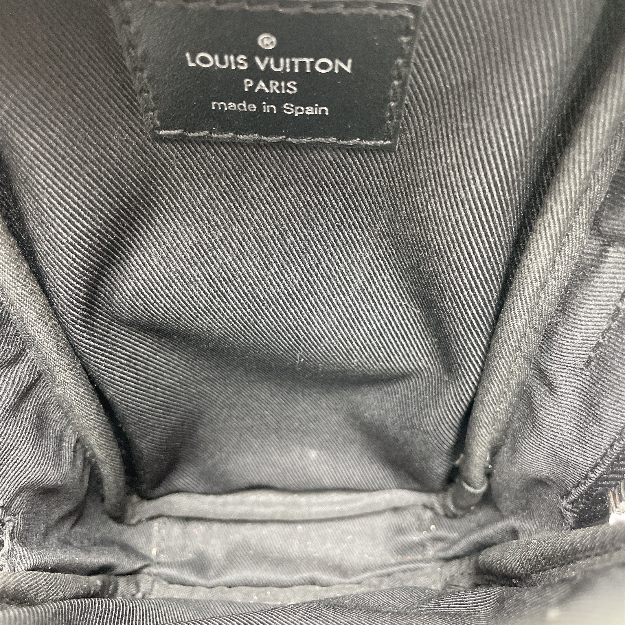 LV DOUBLE PHONE POUCH NM REVERSE