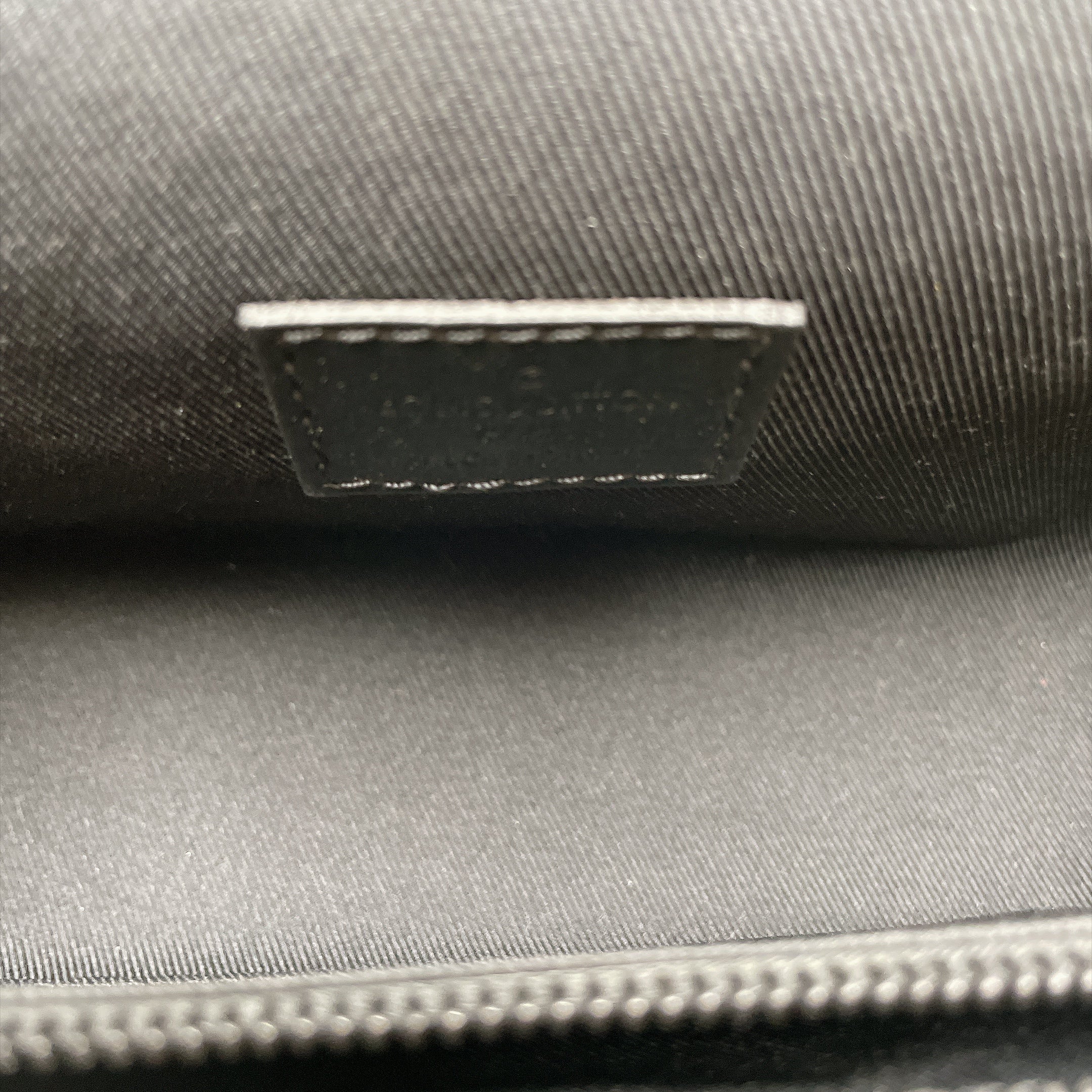 LV STEAMER WEARABLE