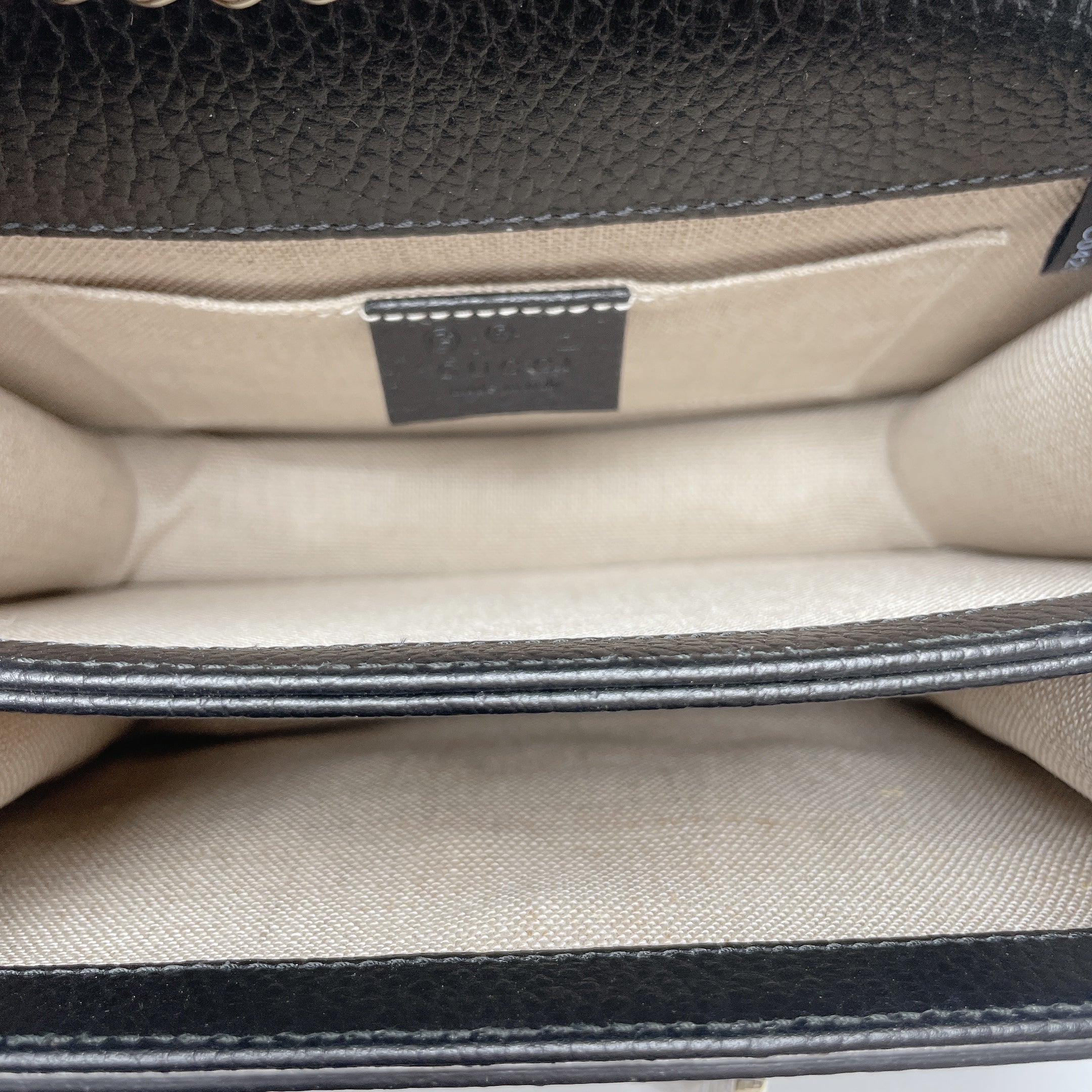 GUCCI INTERLOCKING