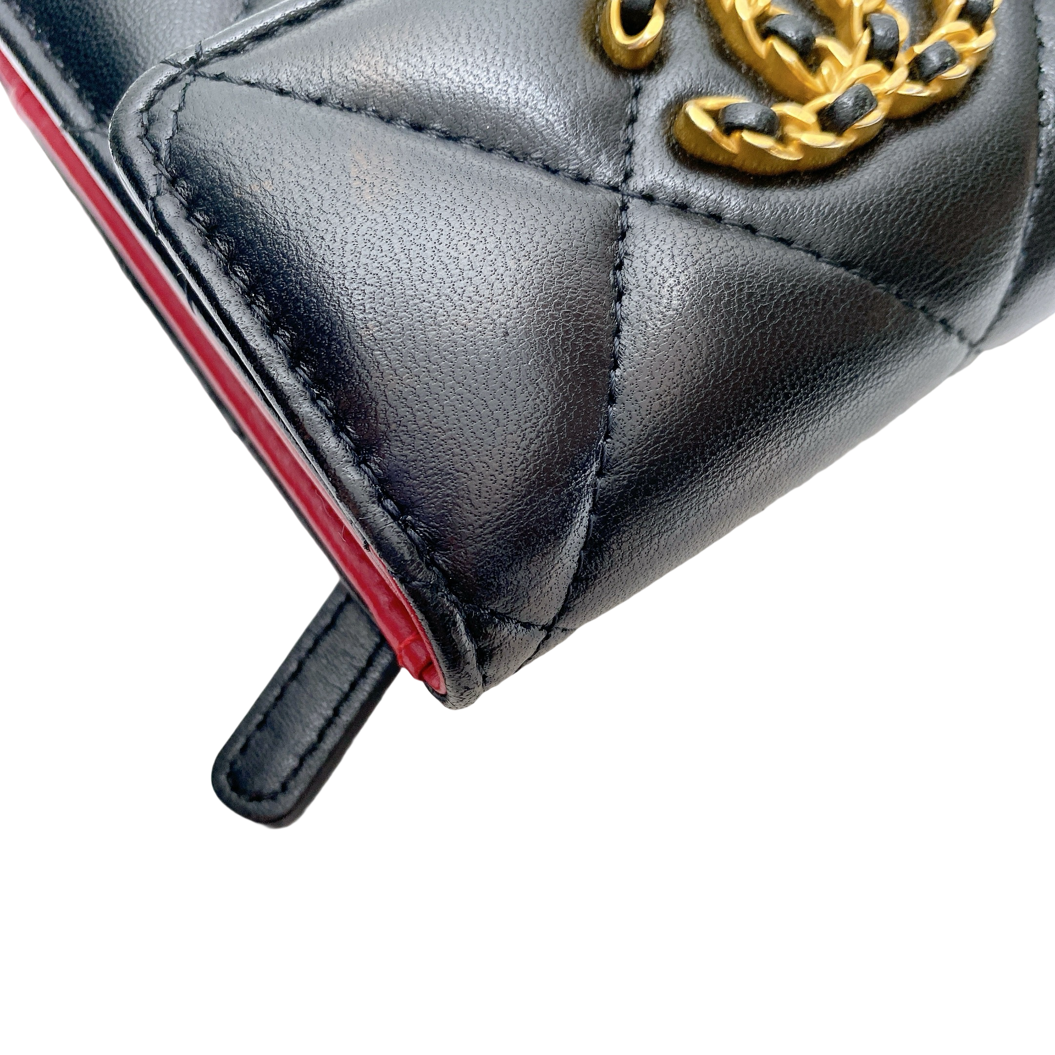 CHANEL 19 FLAP SHORT WALLET