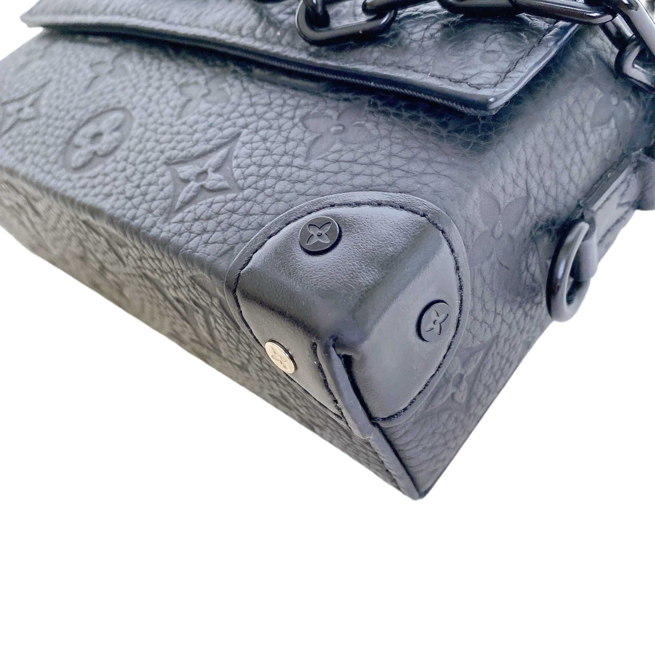 LV STEAMER WEARABLE WALLET