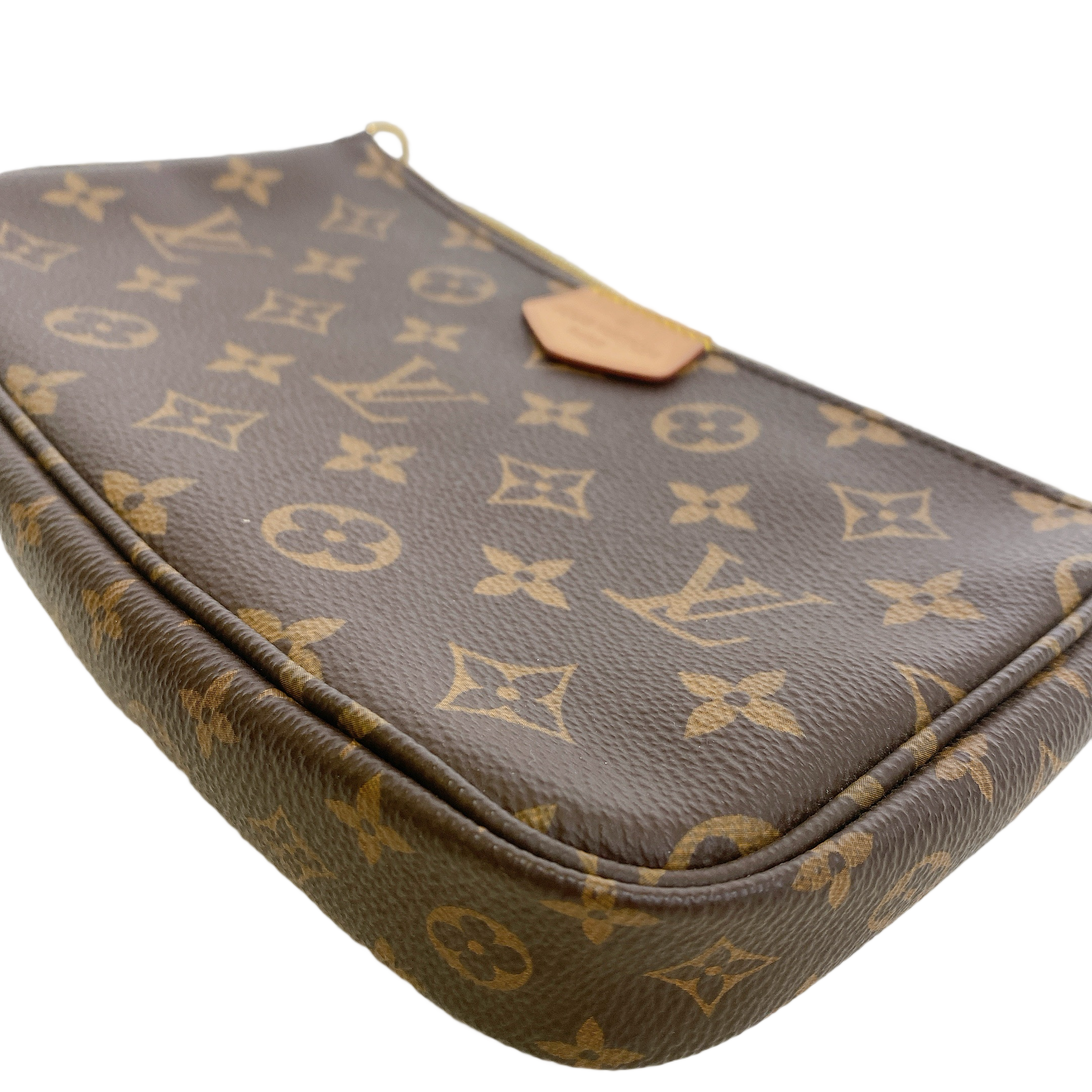 LV MULTI POCHETTE IN PINK