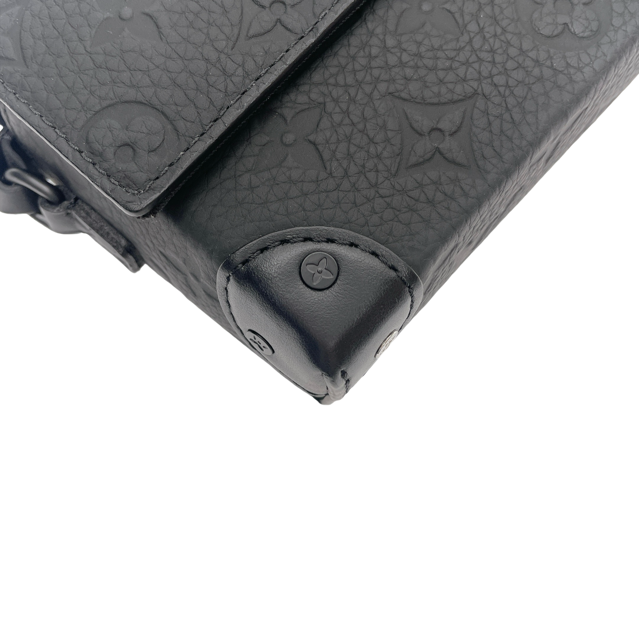 LV STEAMER WEARABLE