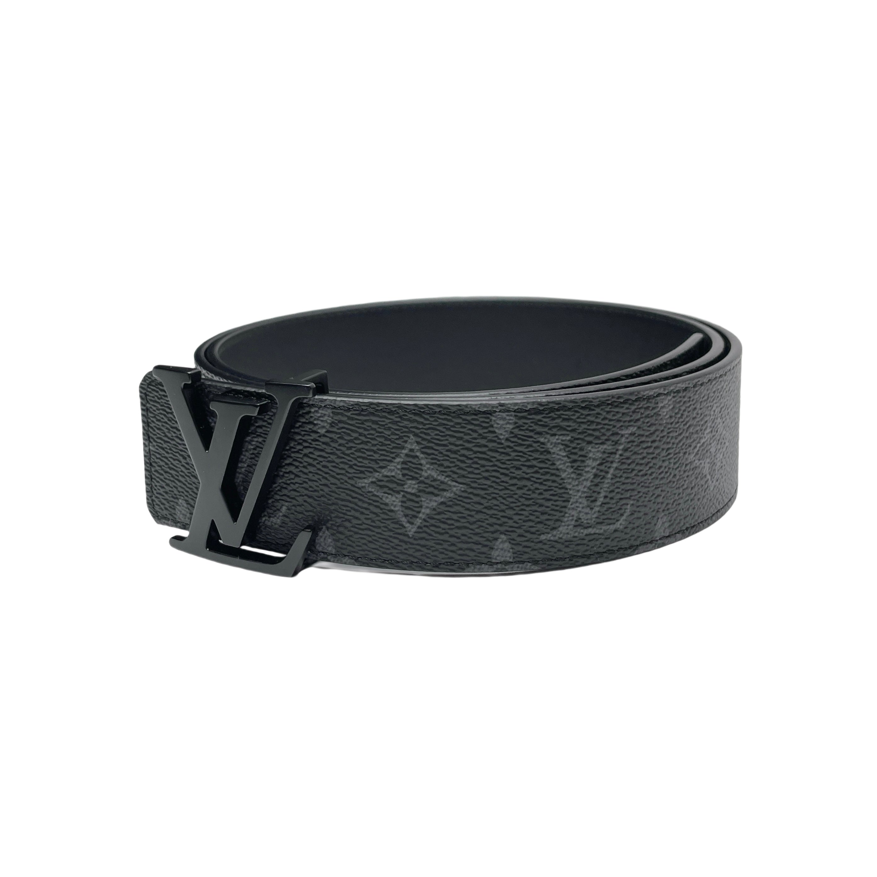 LV INITIALES 40MM MATTE BLACK BELT