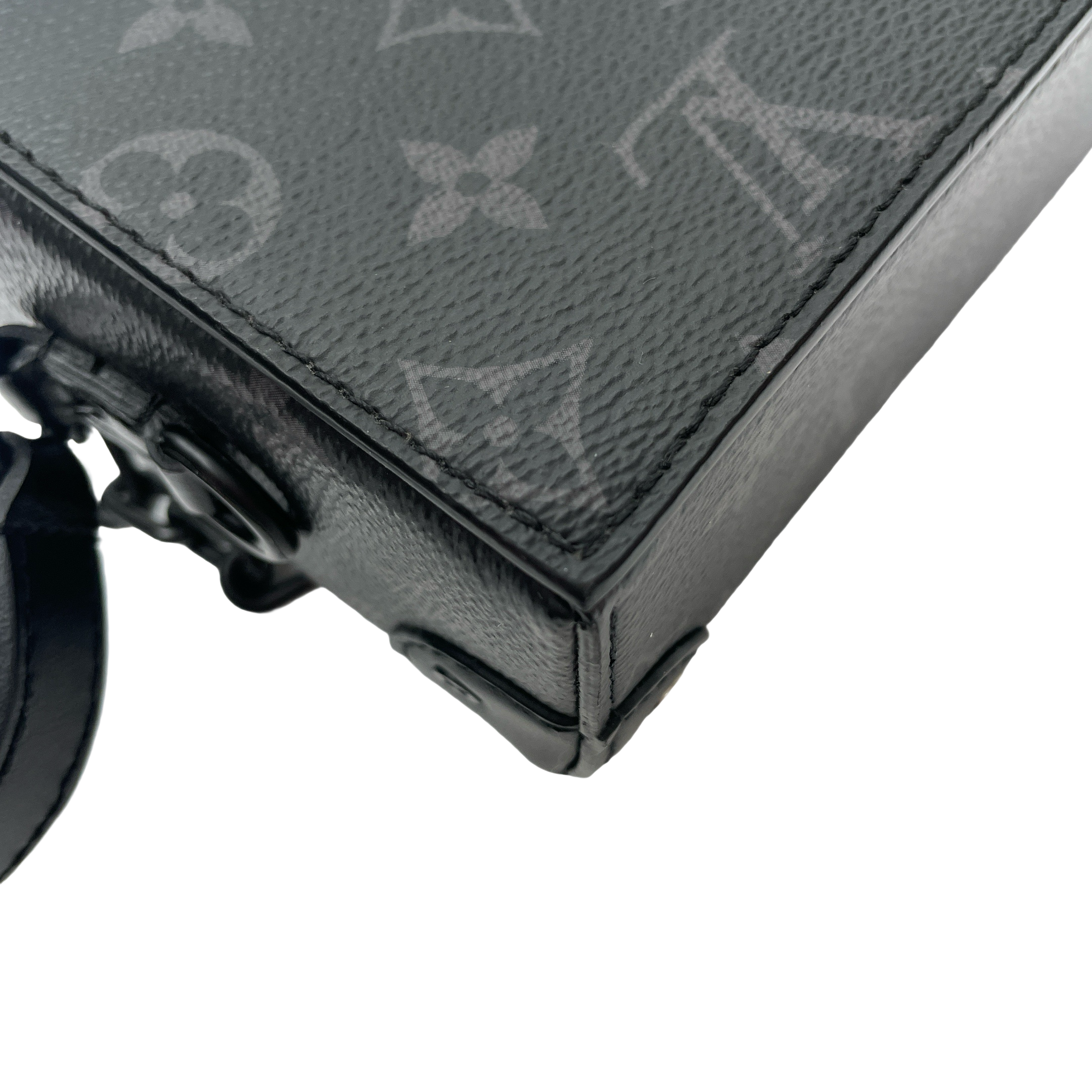 LV STEAMER WEARABLE