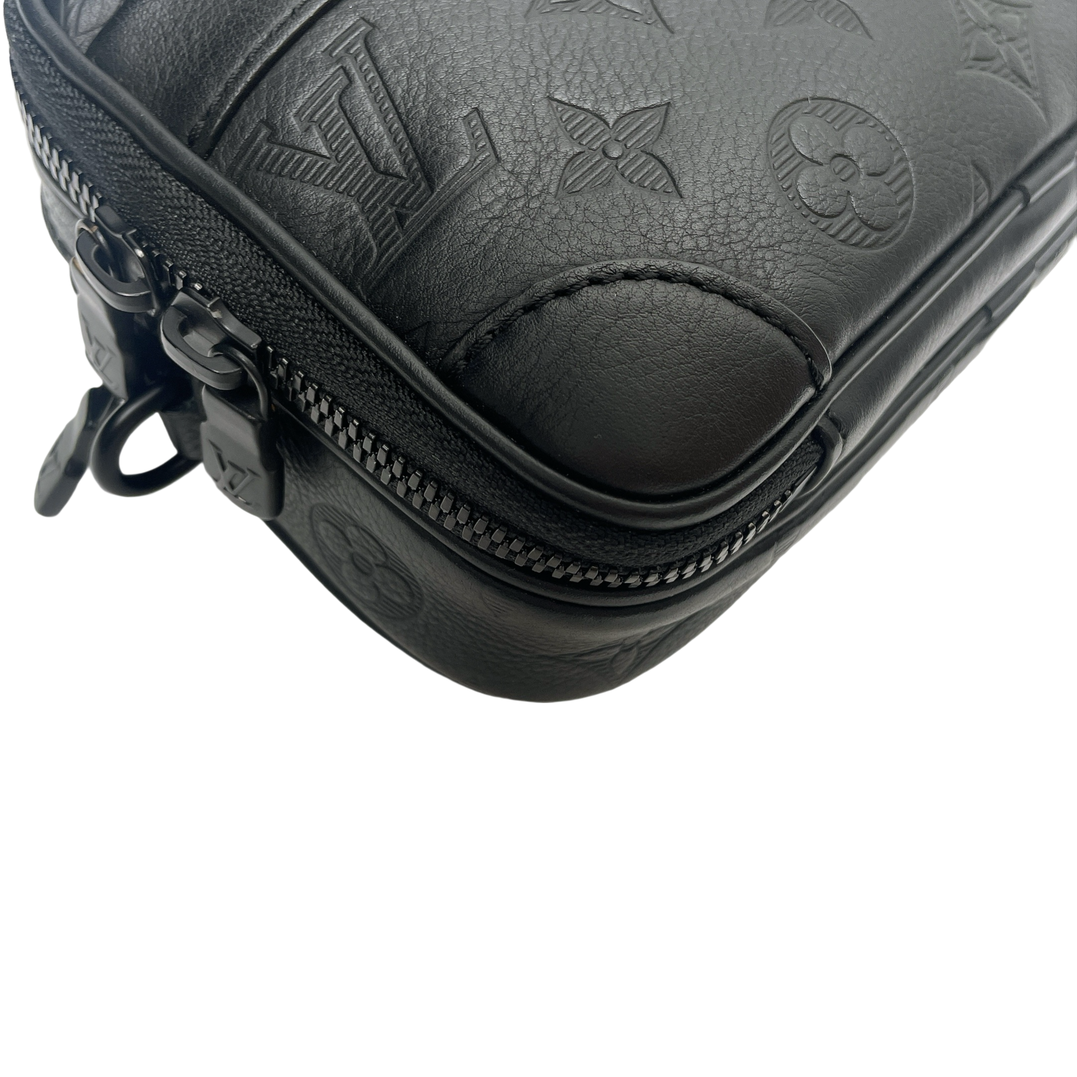 LV ALPHA WEARABLE WALLET