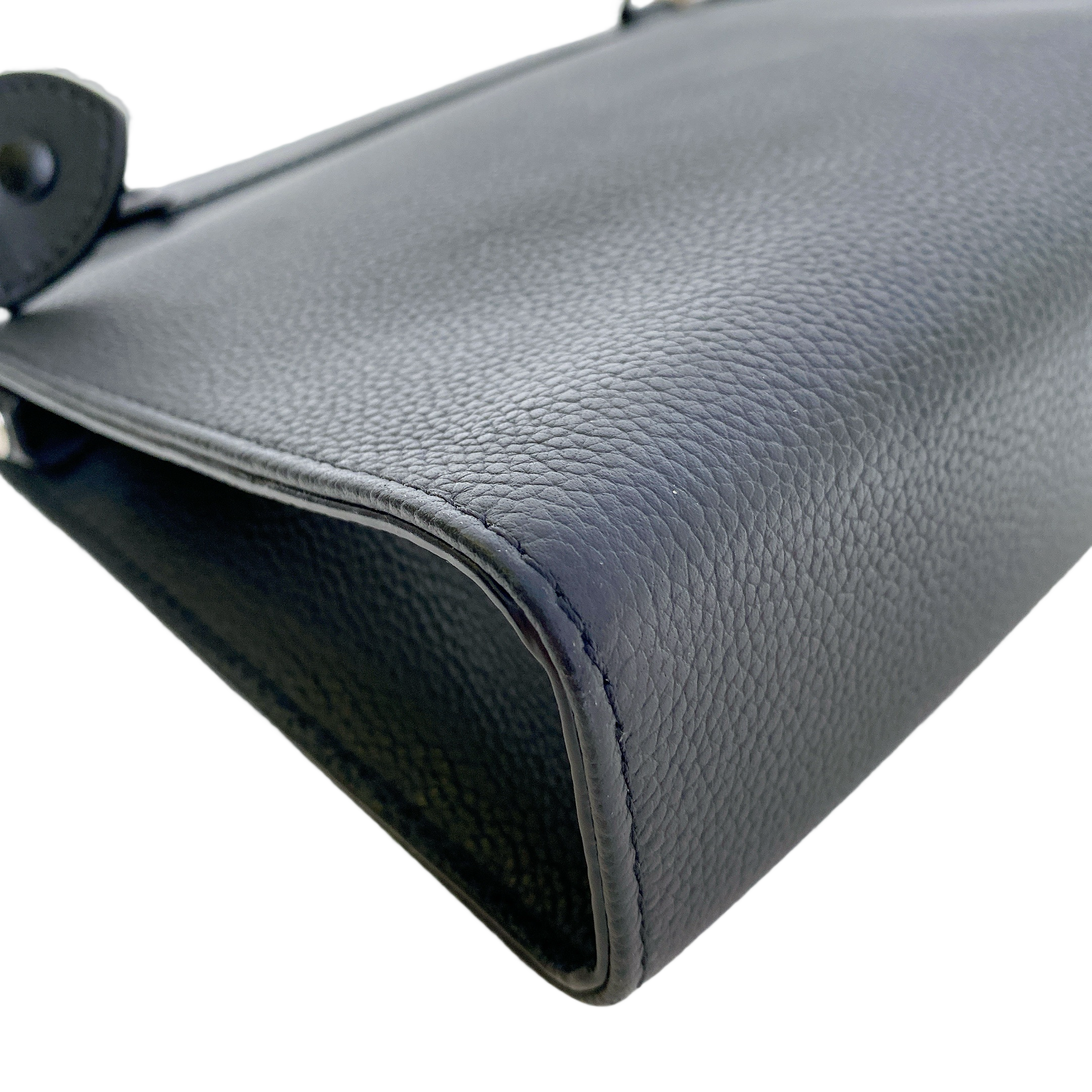 LV AEROGRAM VOYAGE SHOULDER BAG
