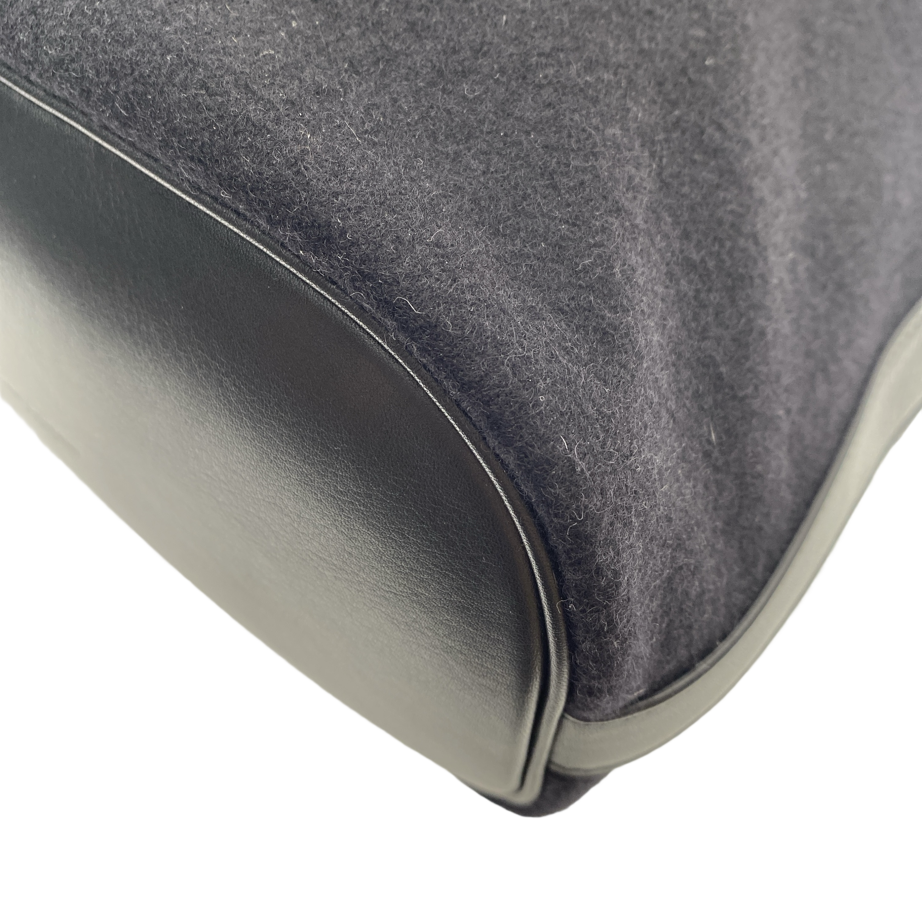 YSL RIVE GAUCHE BUCKET