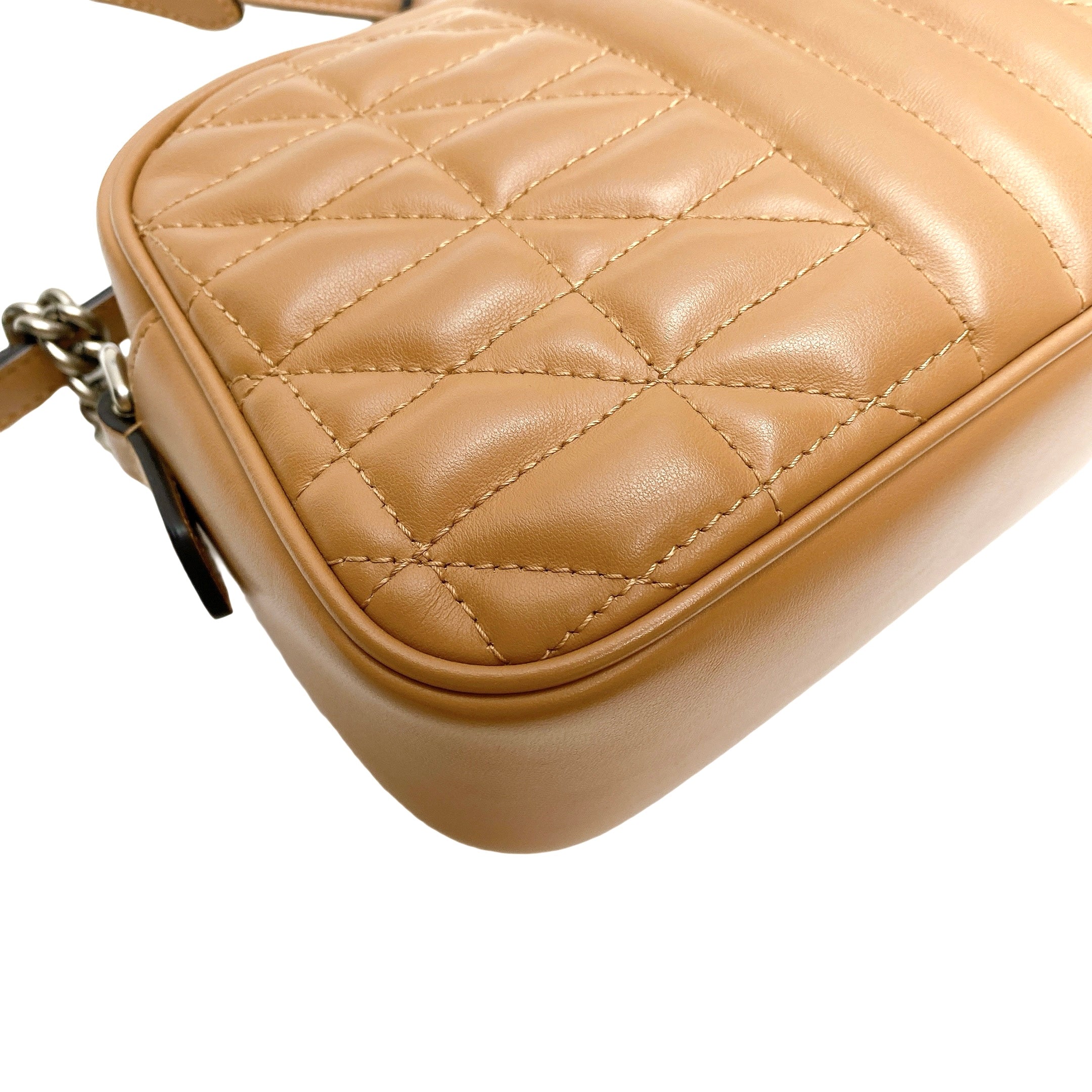 GUCCI MARMONT CAMERA BAG