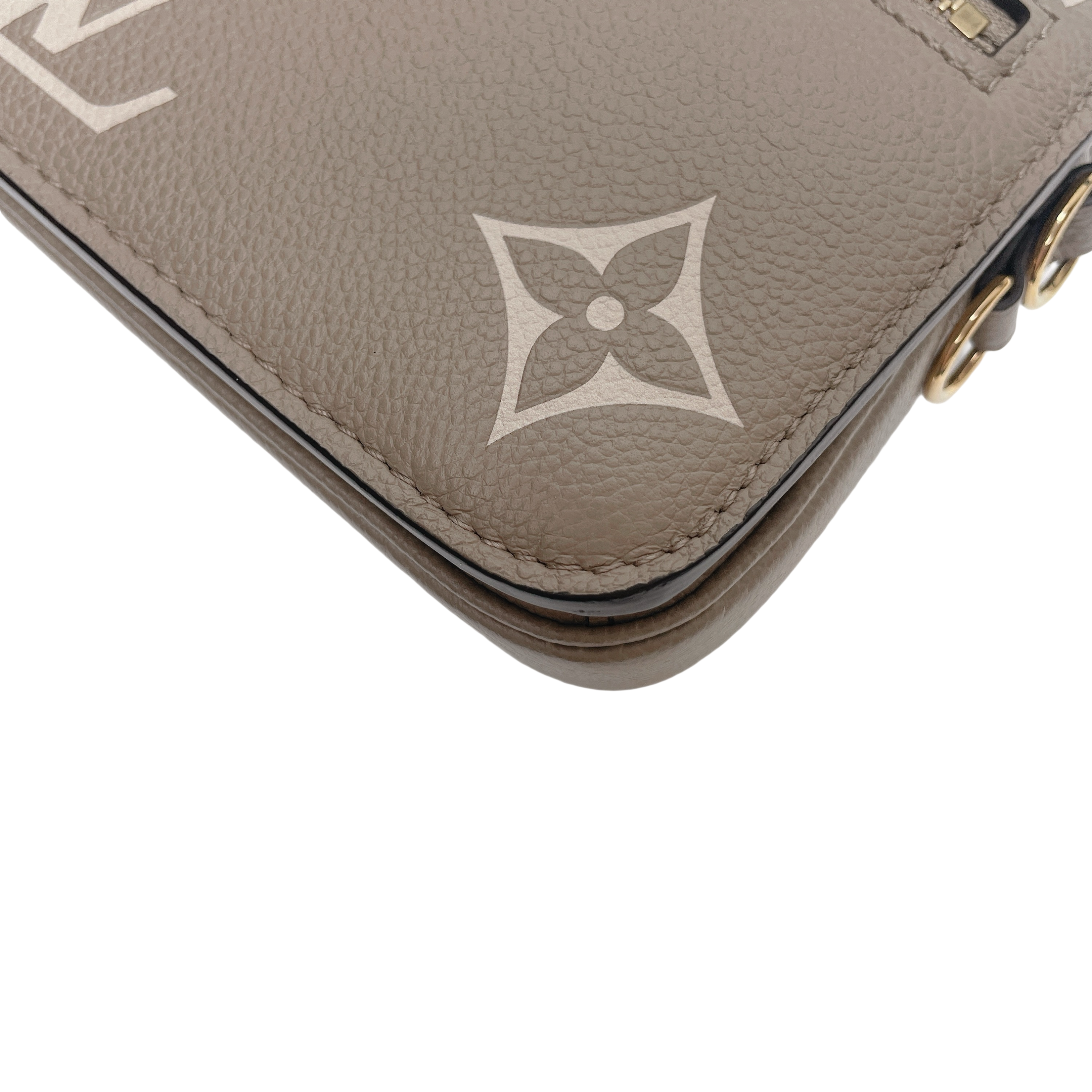 LV POCHETTE MÉTIS EAST WEST