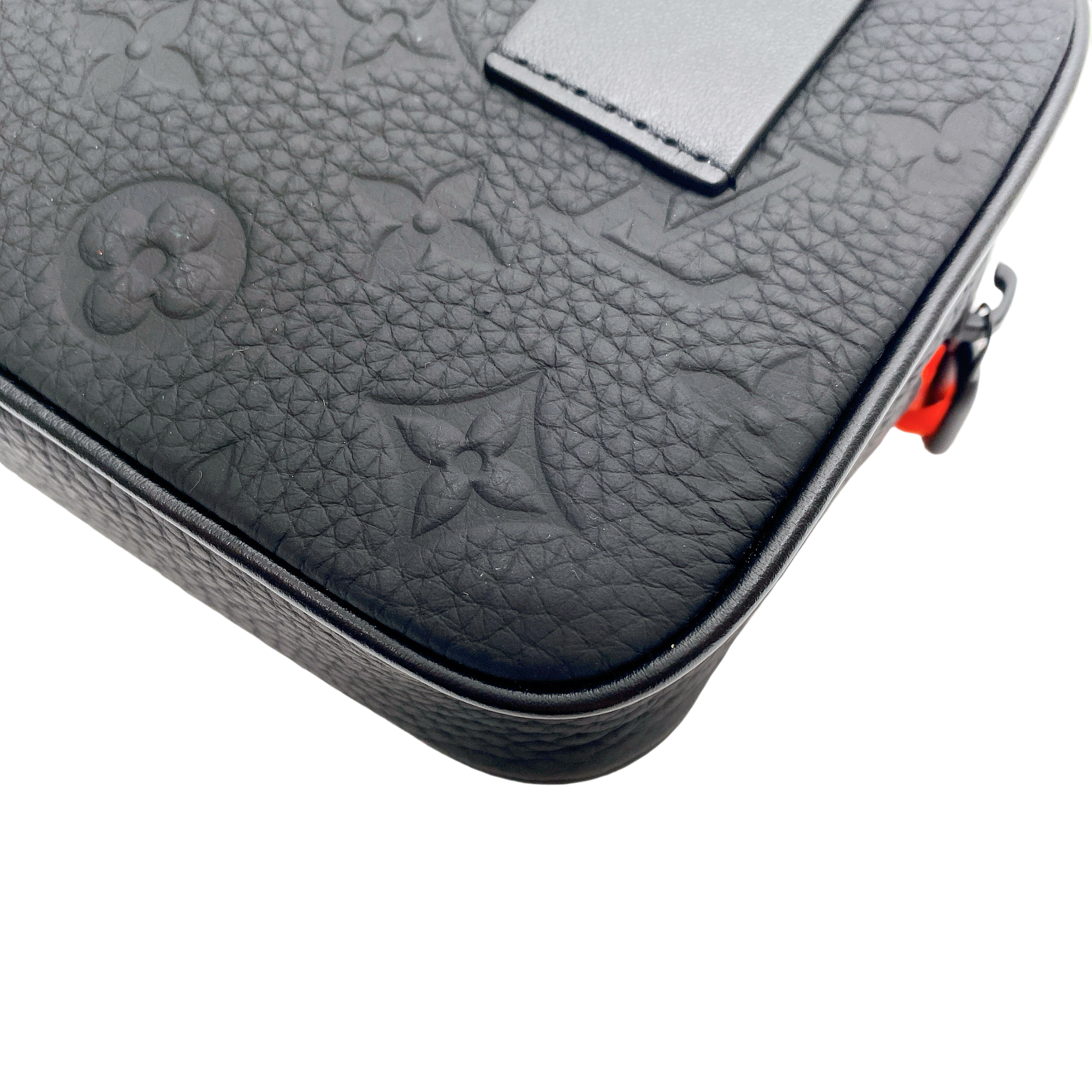 LV SOLAR RAY BELT BAG