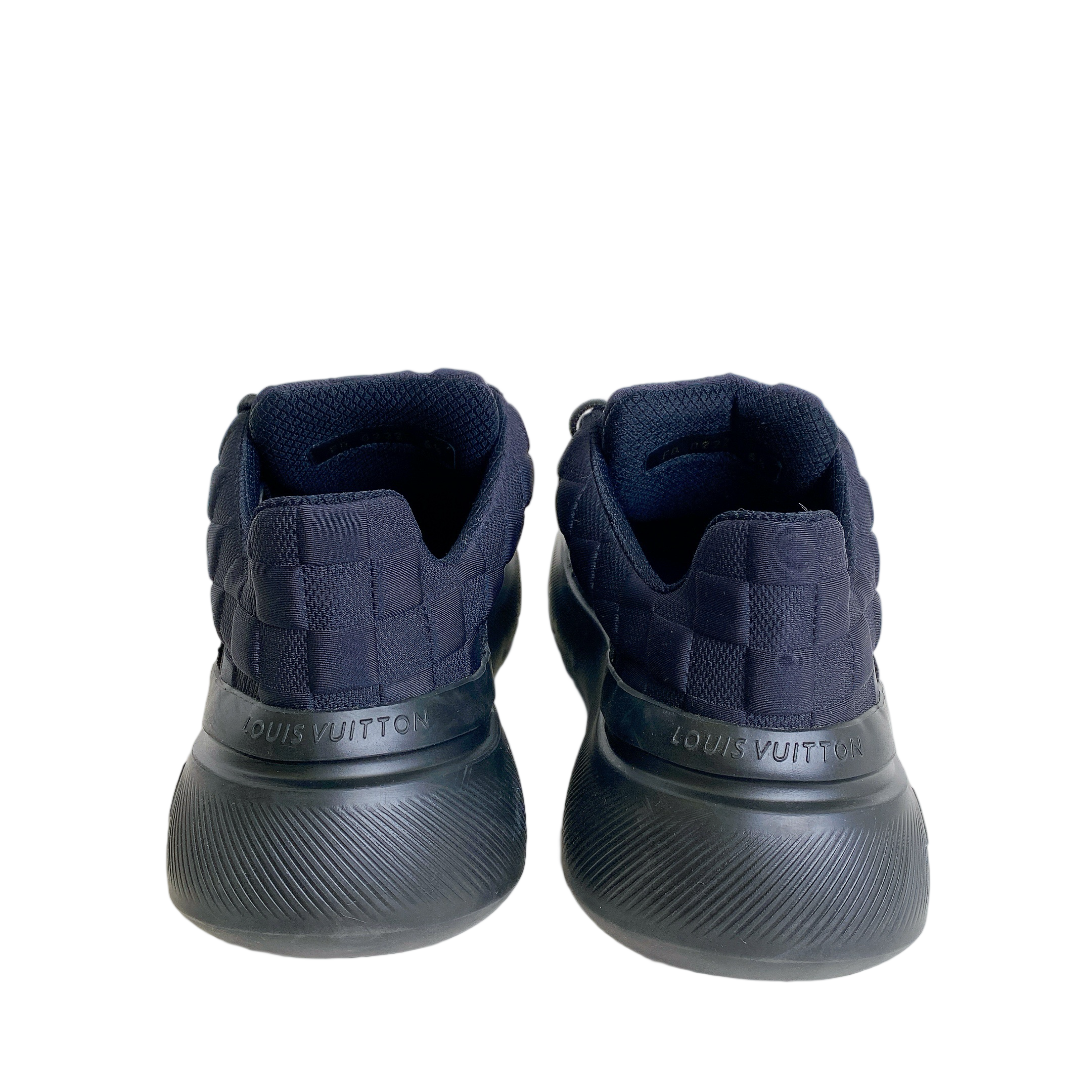 LV MEN SNEAKER IN BLACK