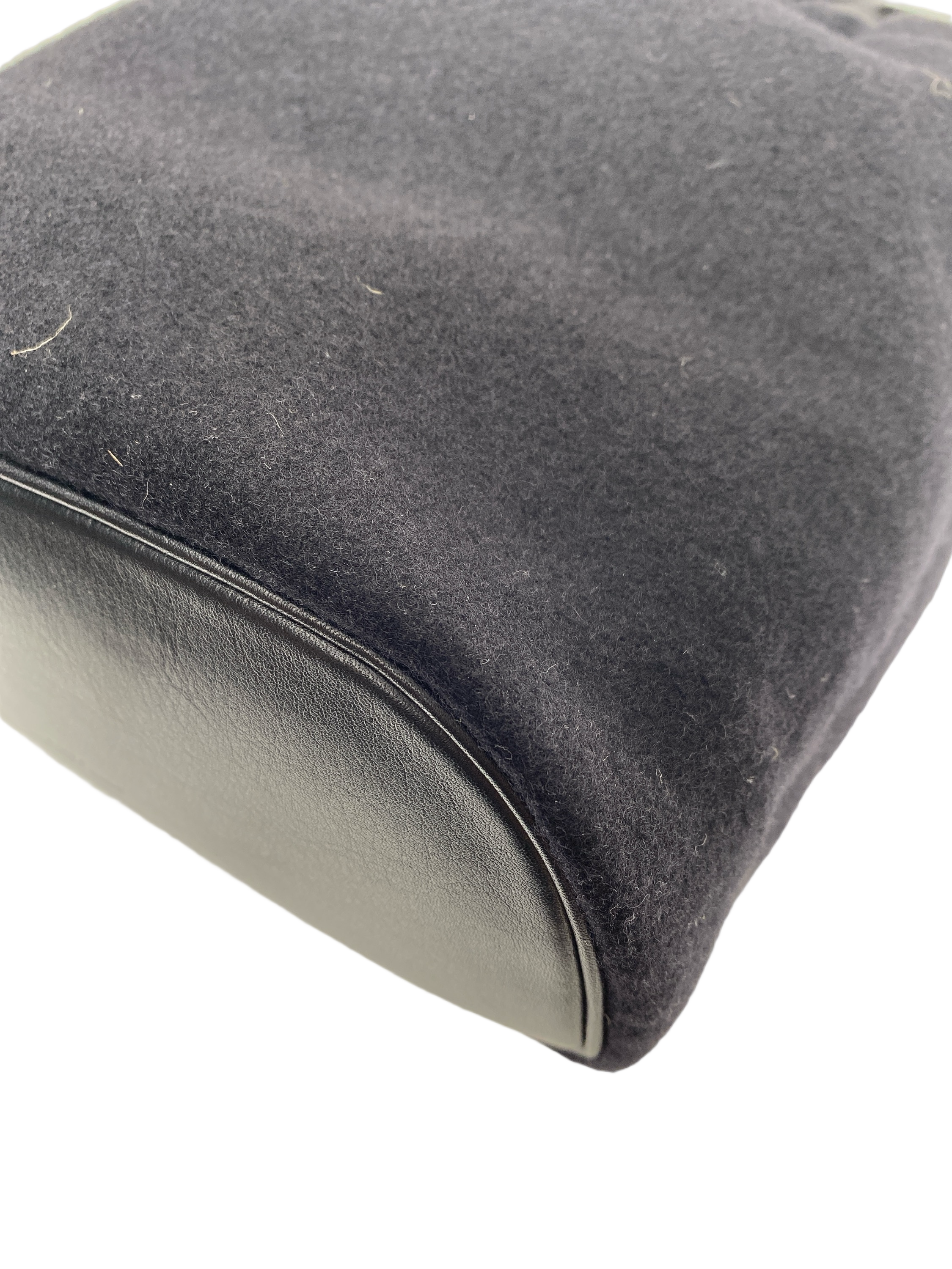 YSL RIVE GAUCHE BUCKET